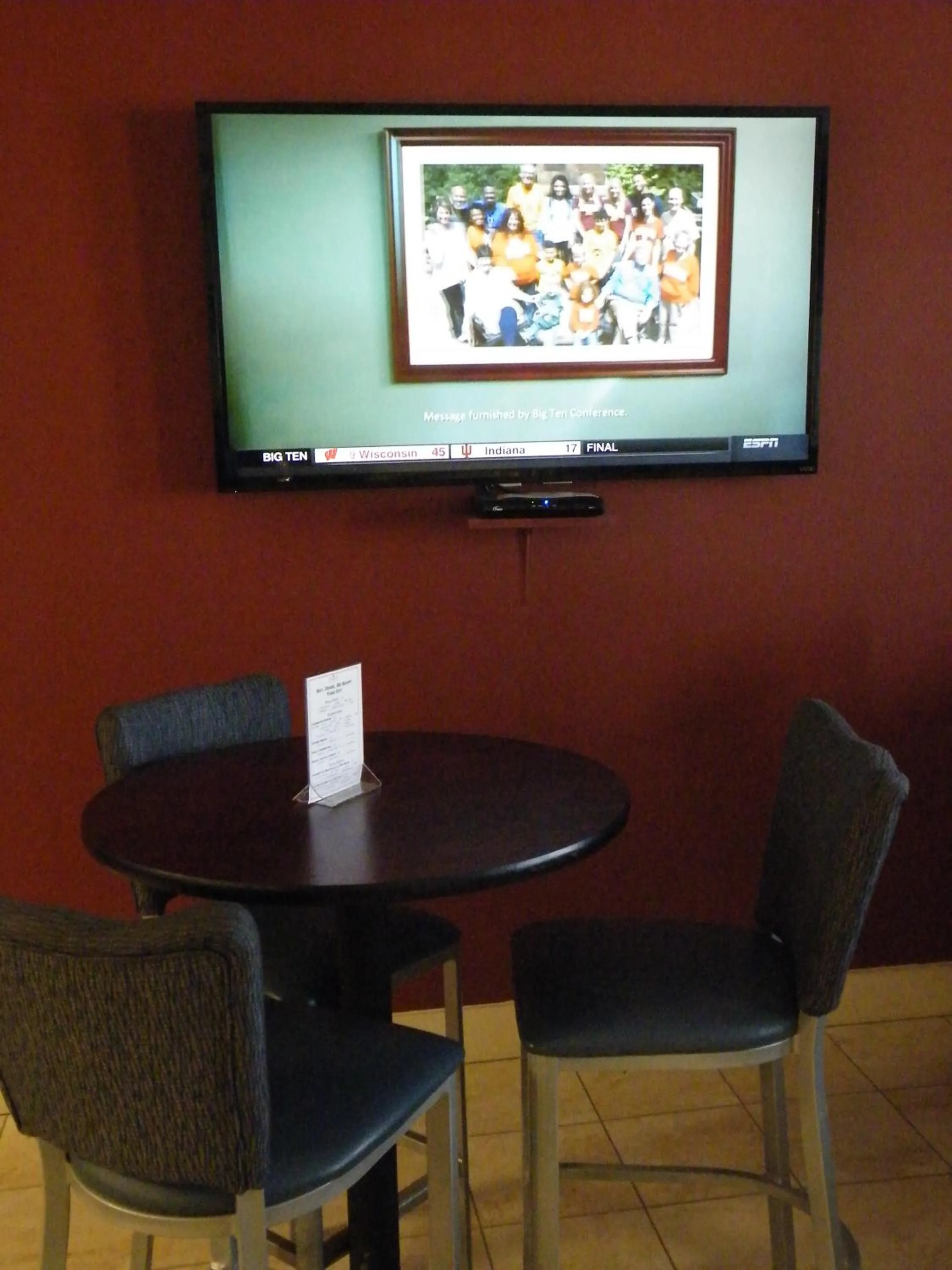 Food and drinks in Bakken Airport XWA Hotel & Studios