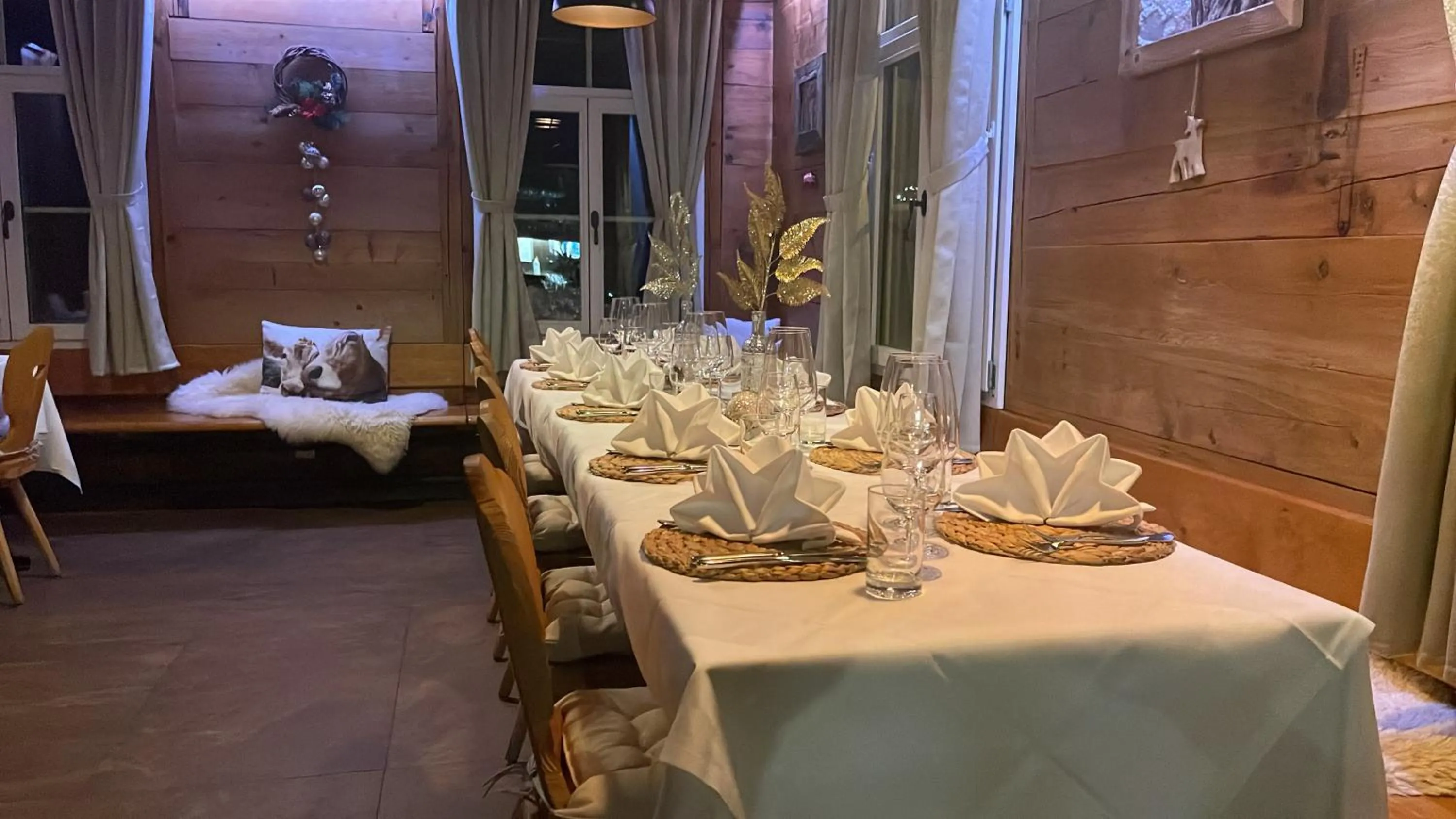 Restaurant/places to eat in Hotel Jägerstübli Grindelwald