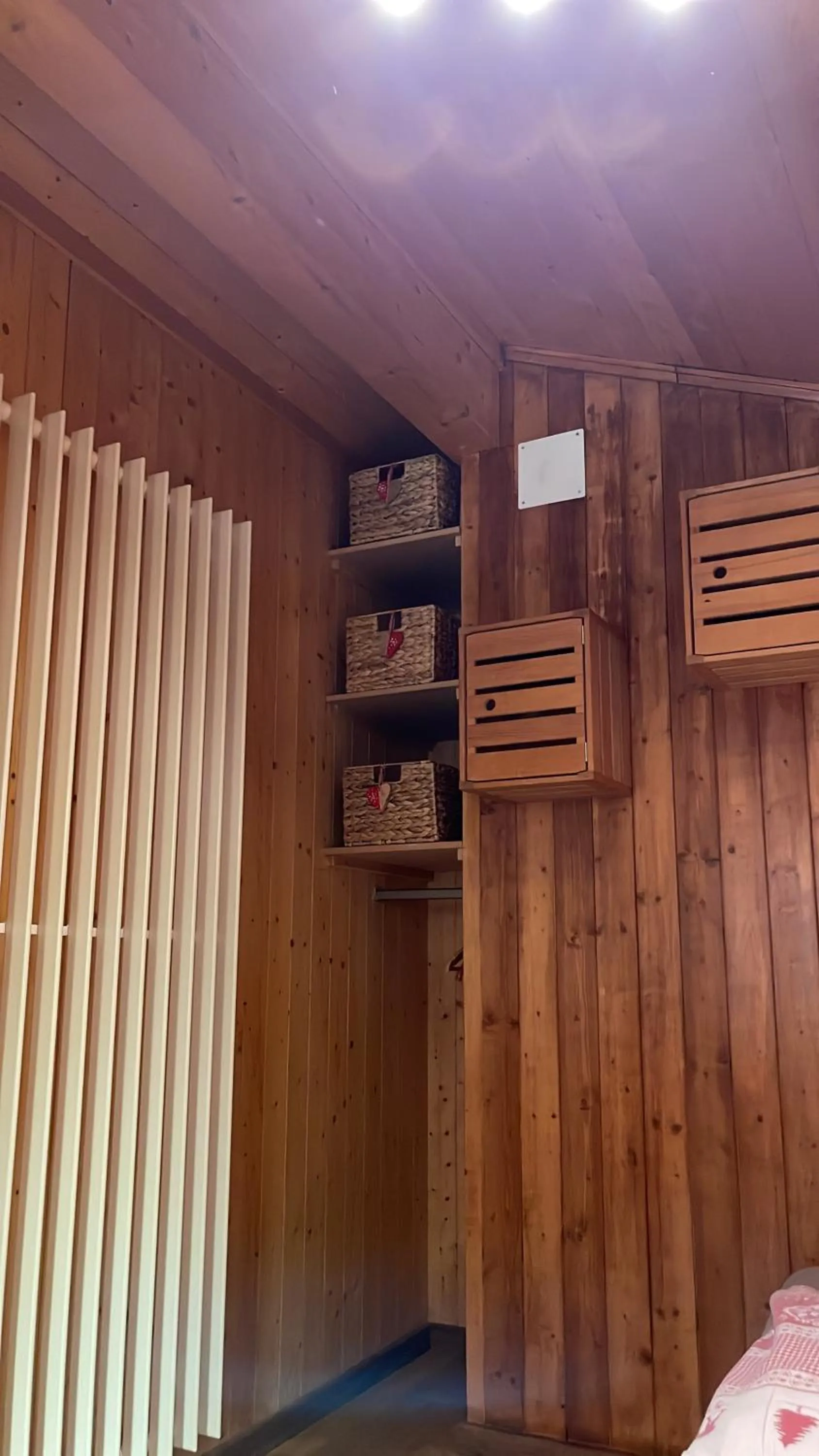 wardrobe in Hotel Jägerstübli Grindelwald