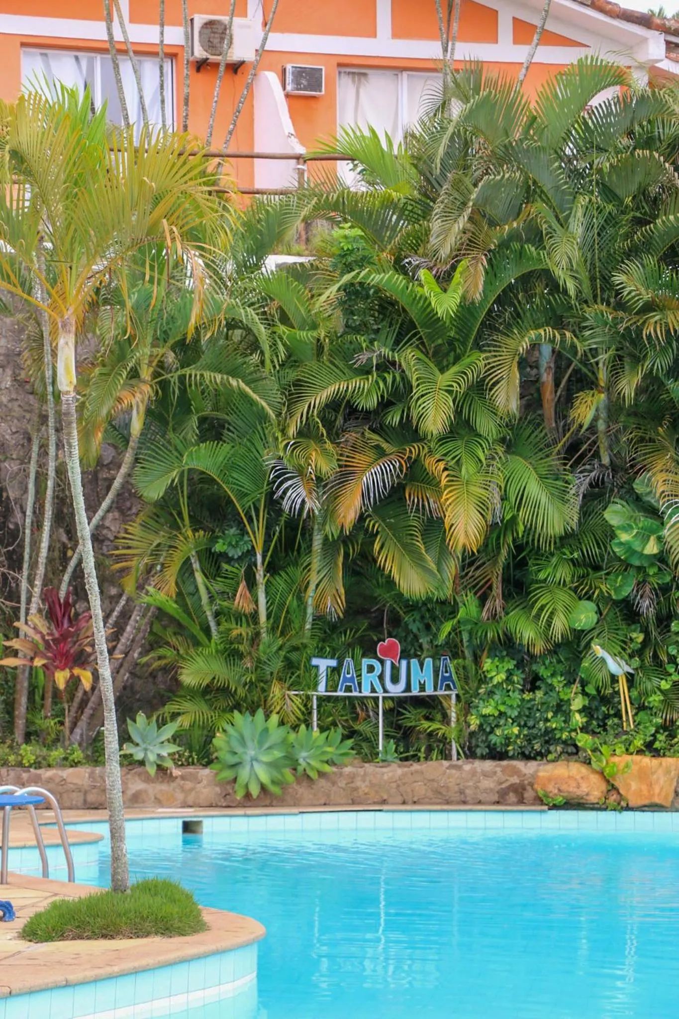 Spring in Tarumã Búzios Hotel