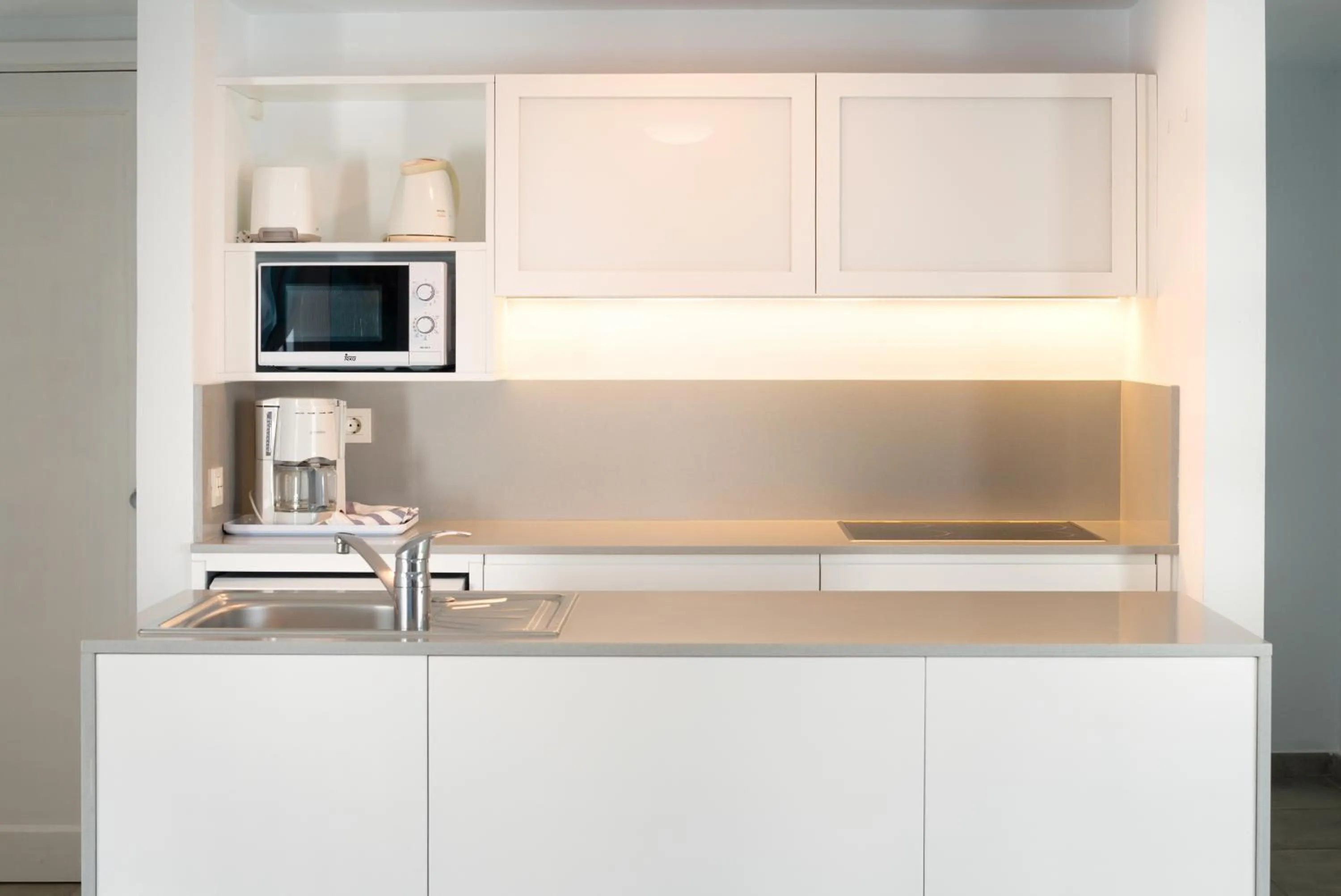 Kitchen or kitchenette in Apartamentos Playamar