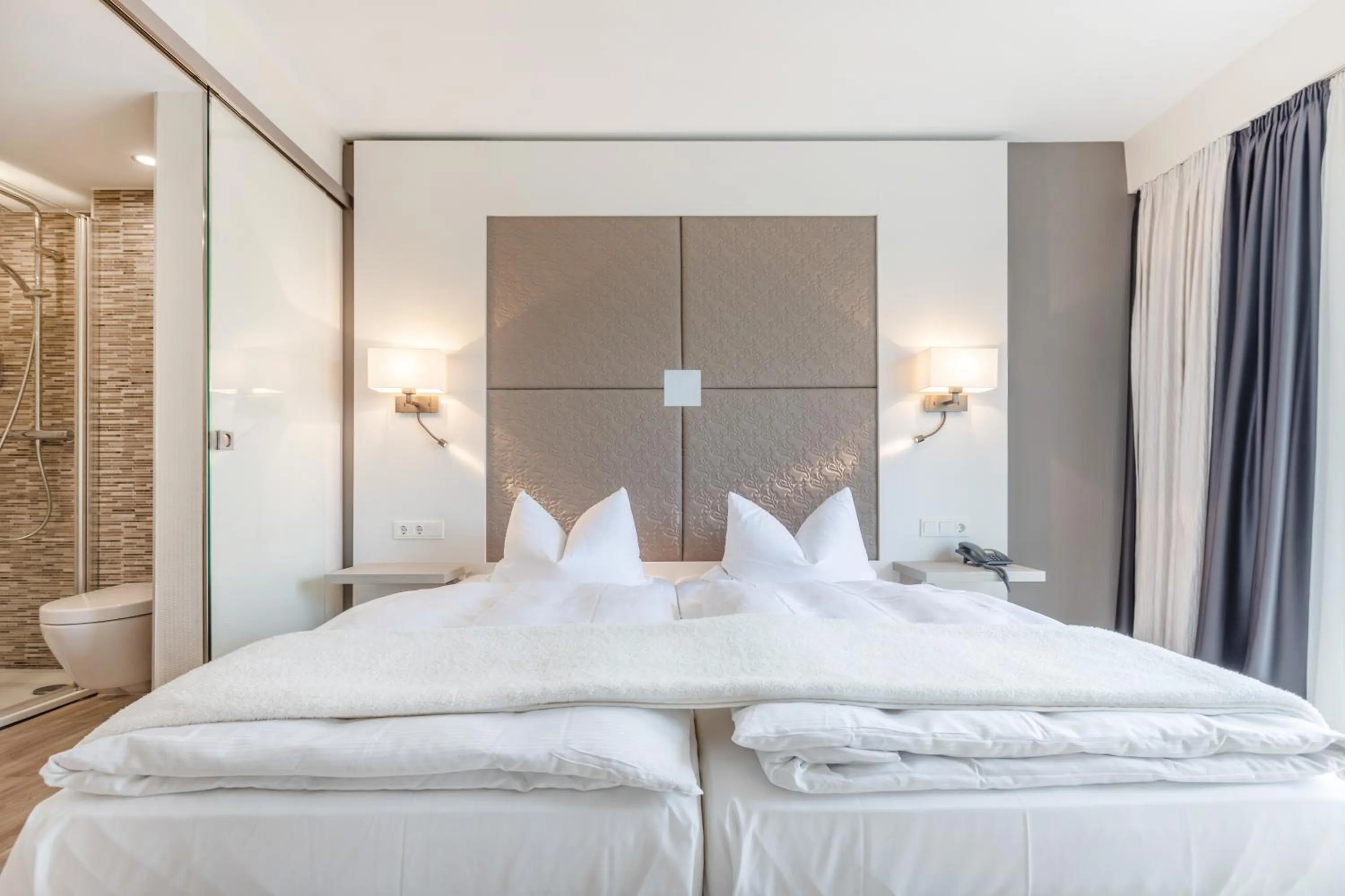 Photo of the whole room, Bed in Landhotel Bellevue