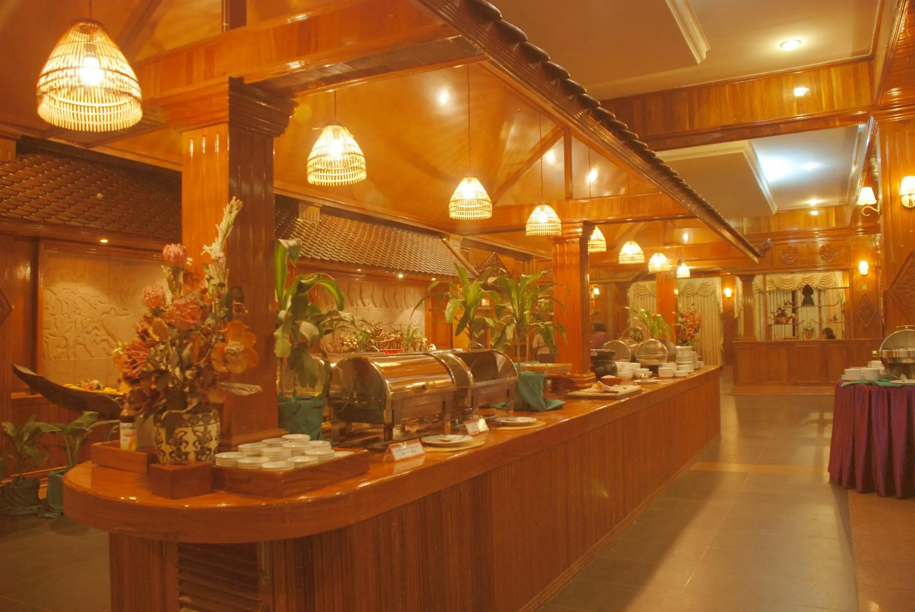 Restaurant/places to eat in City Angkor Hotel