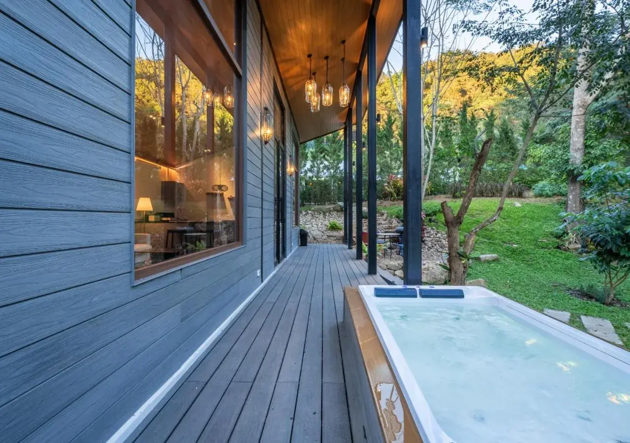 Vacation Home in The Stream House Vacation Home in The Stream House