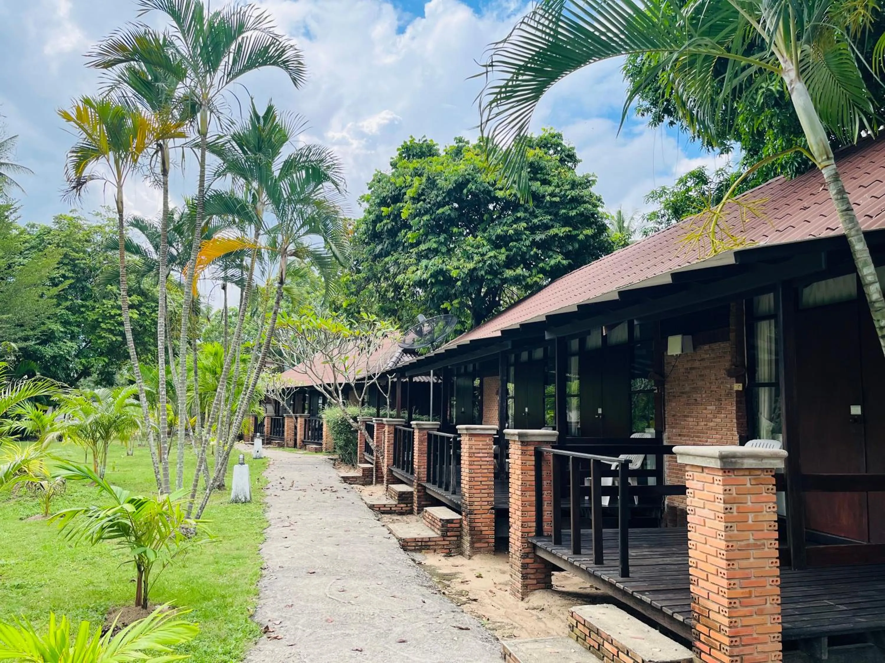 Facade/entrance in Suan Bankrut Beach Resort