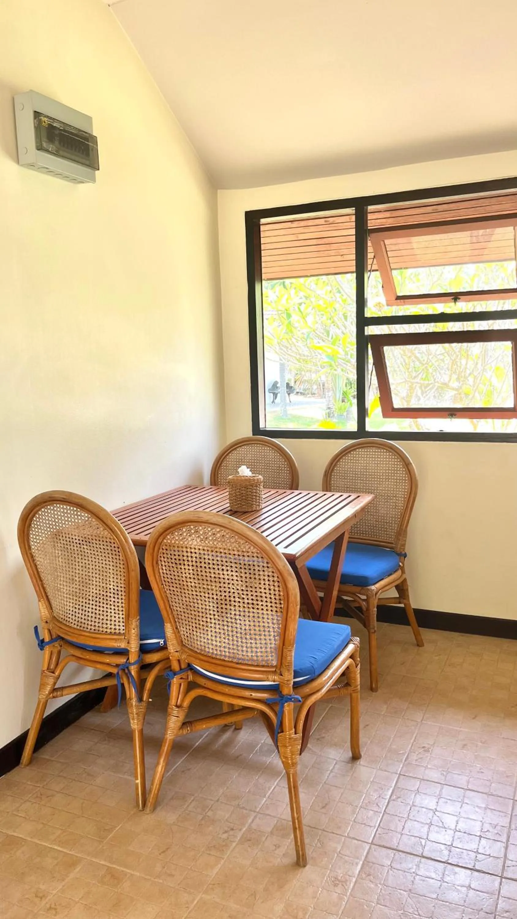 Dining area in Suan Bankrut Beach Resort