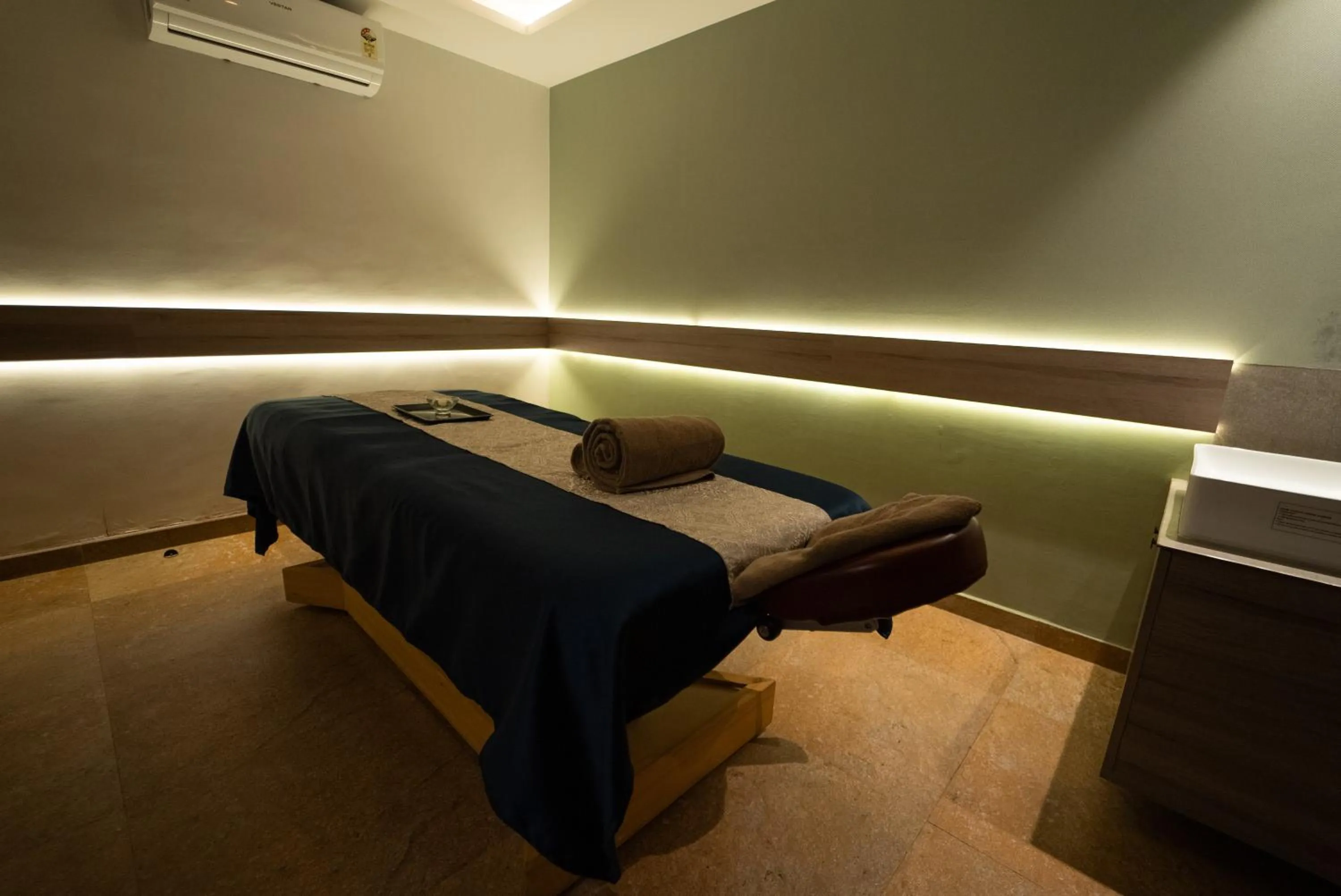 Spa and wellness centre/facilities in HYCINTH Hotels