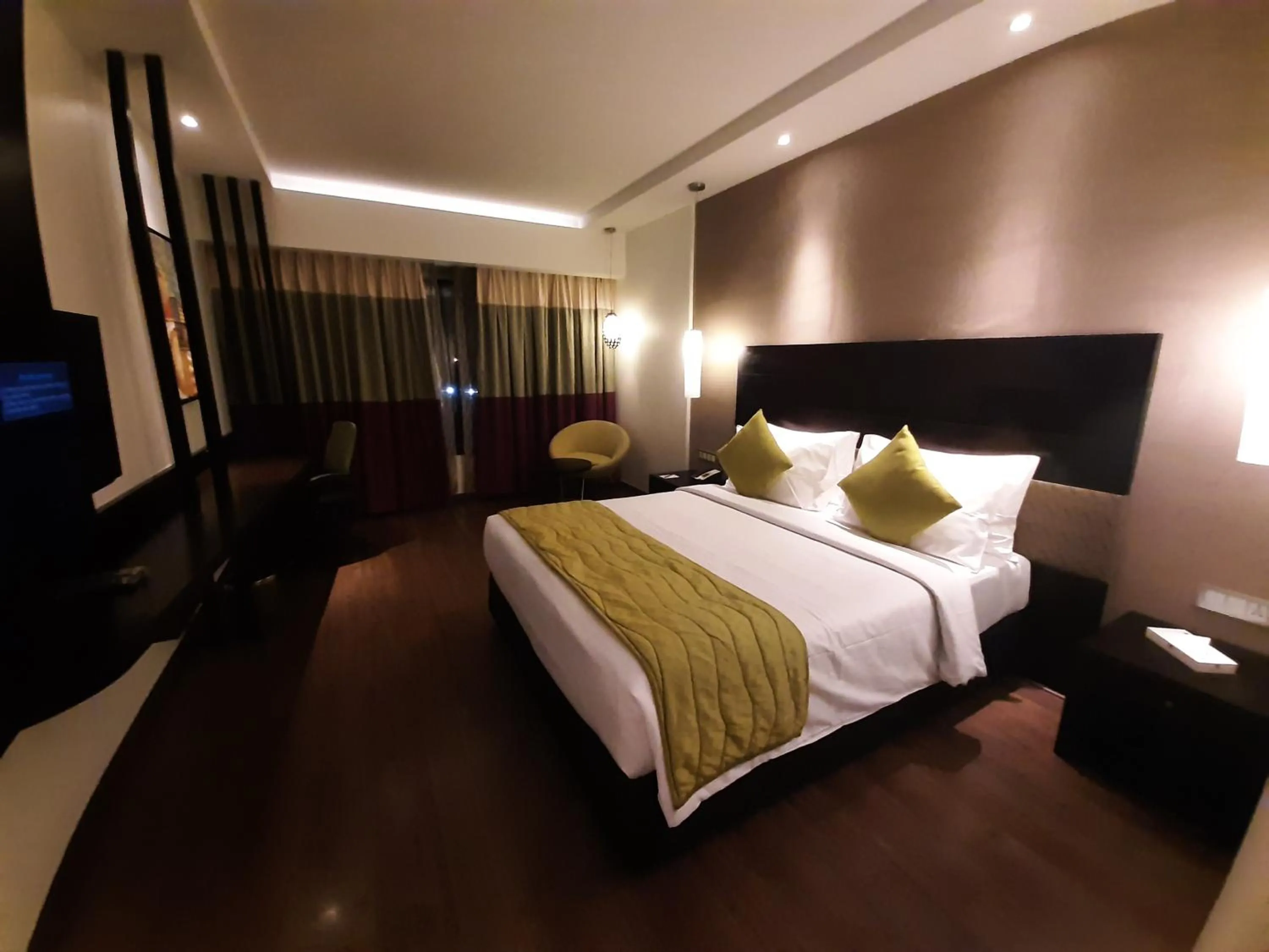 Bedroom, Bed in HYCINTH Hotels