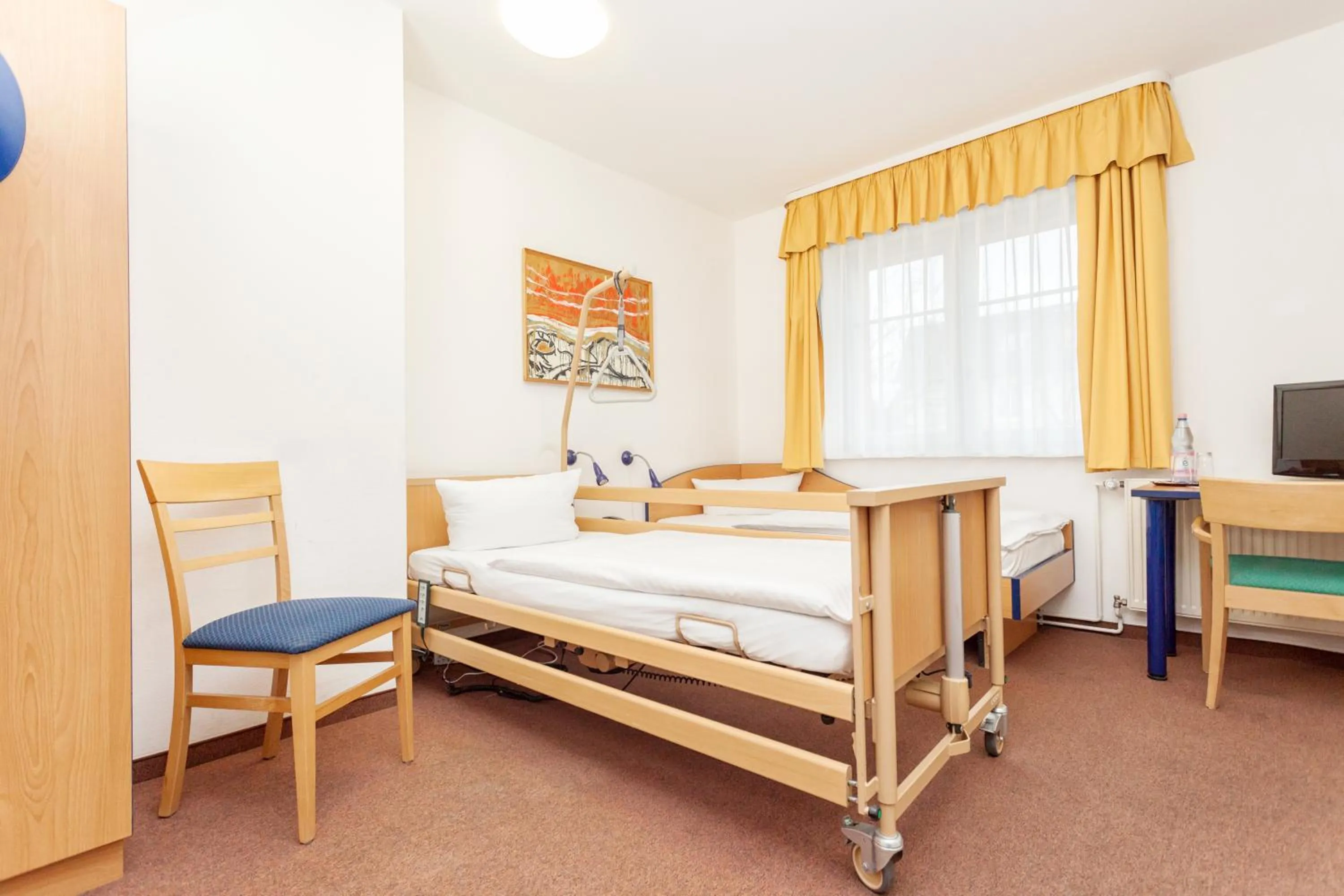 Decorative detail, Bed in Hotel Mit-Mensch