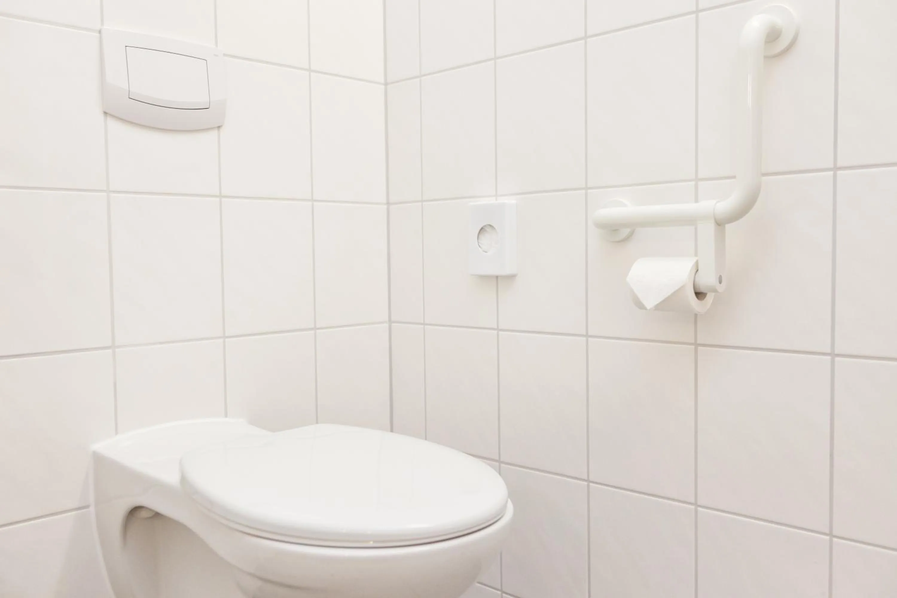 Toilet in Hotel Mit-Mensch