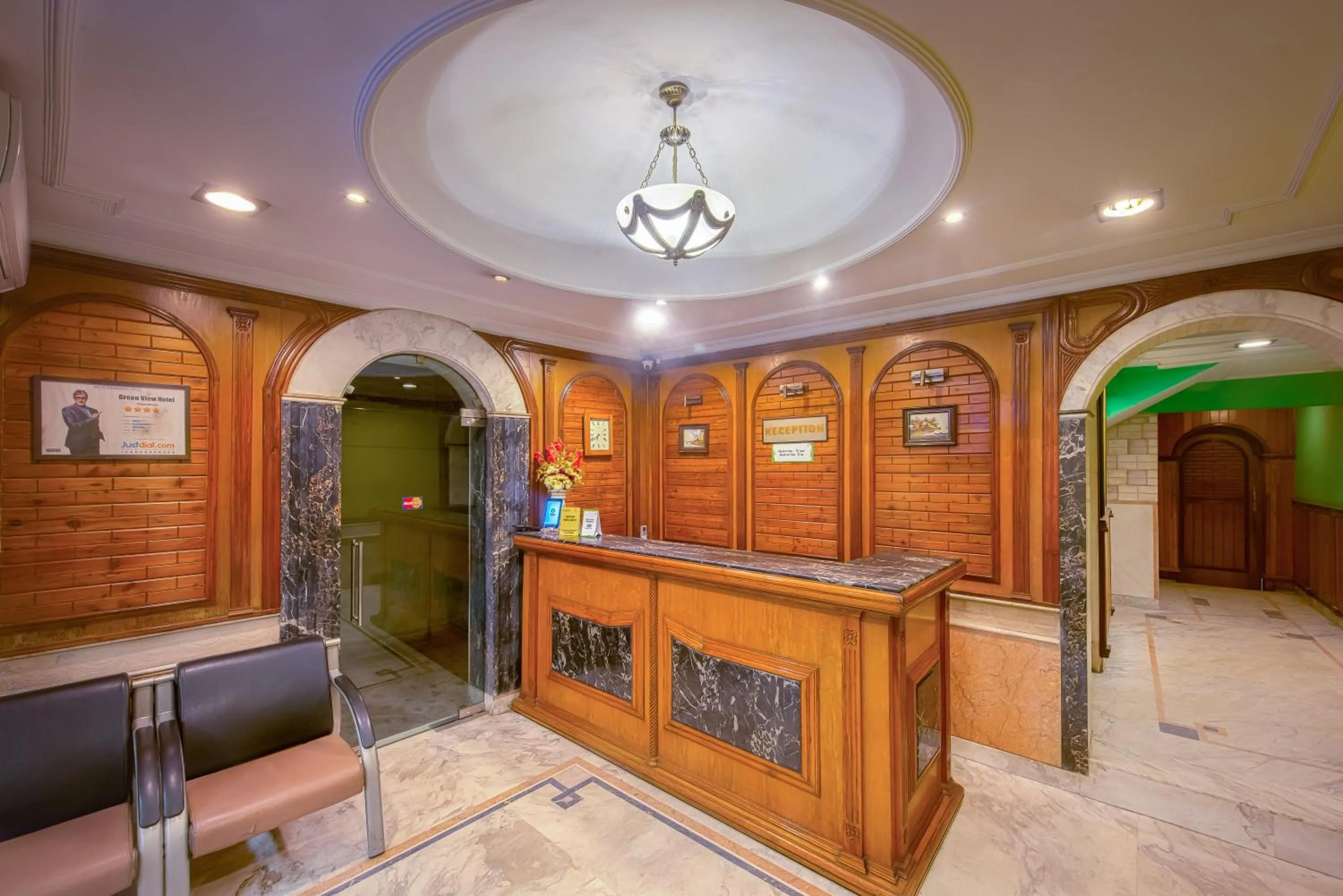 Lobby or reception in Treebo Green View, Park Circus