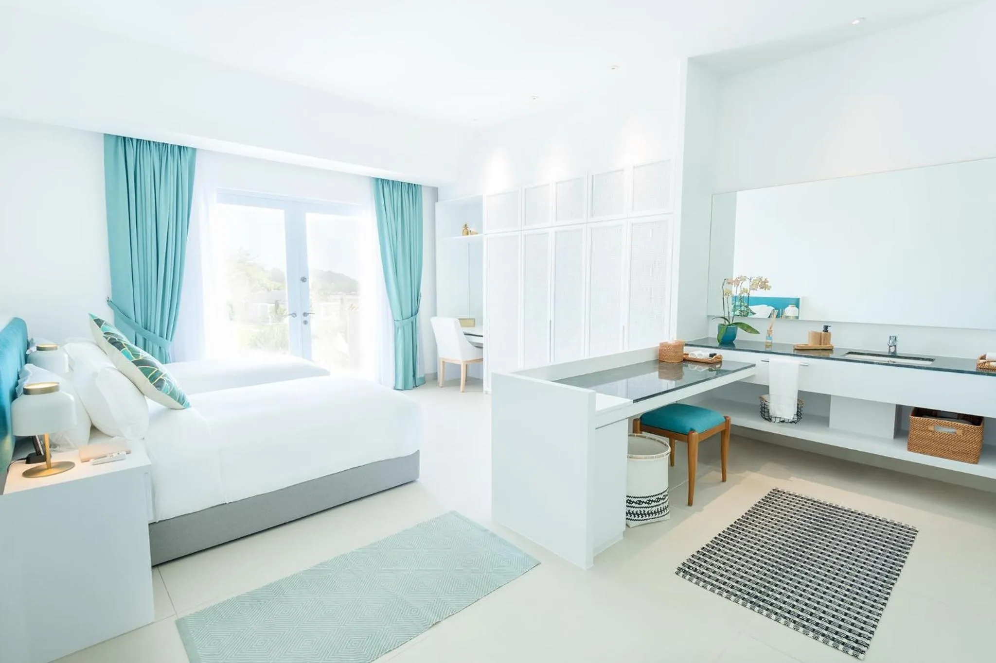 Bedroom, Bed in Cove 55