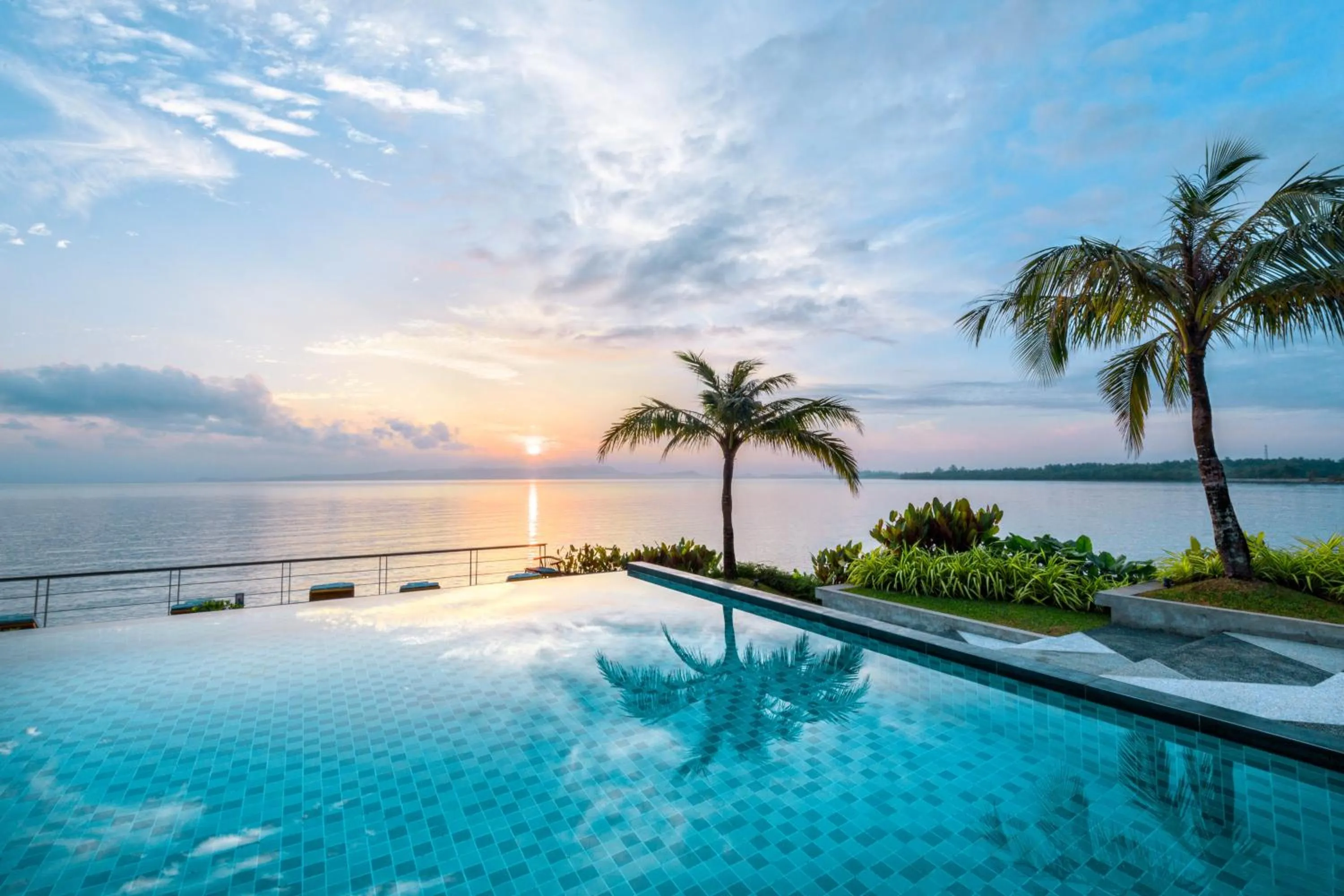 Swimming pool in Cove 55