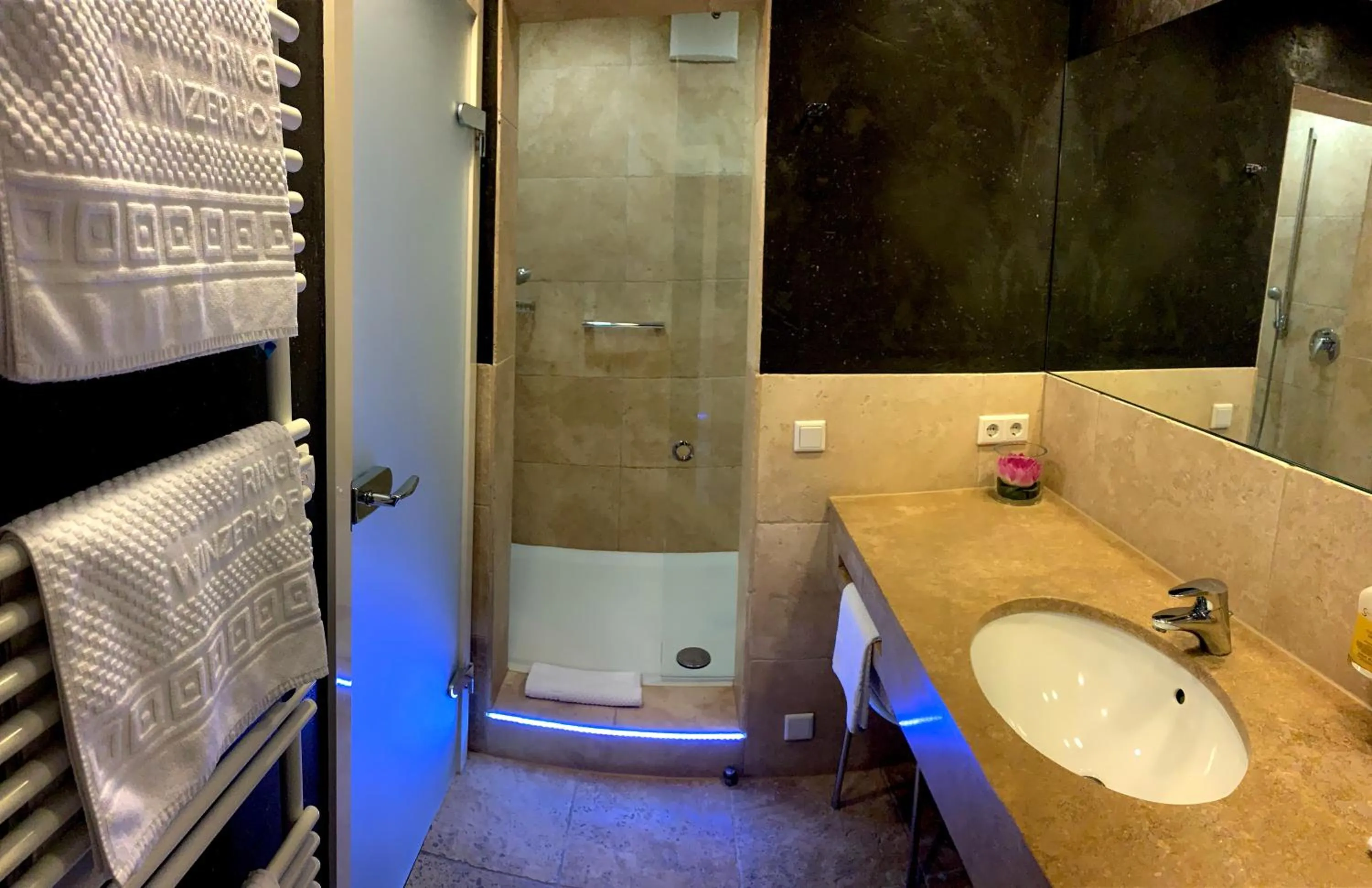 Bathroom in Ringhotel Winzerhof