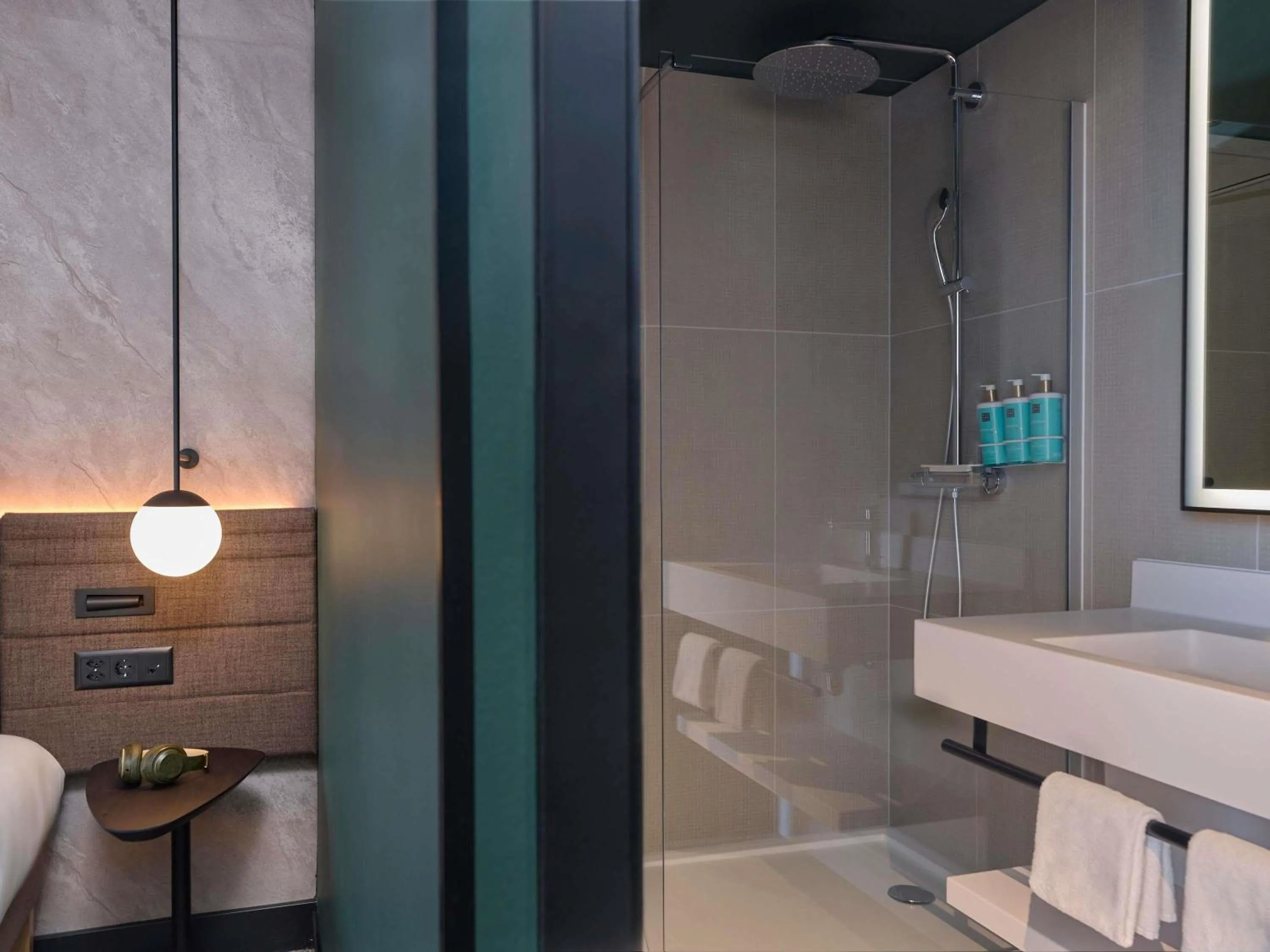 Bedroom in Novotel Bern Expo