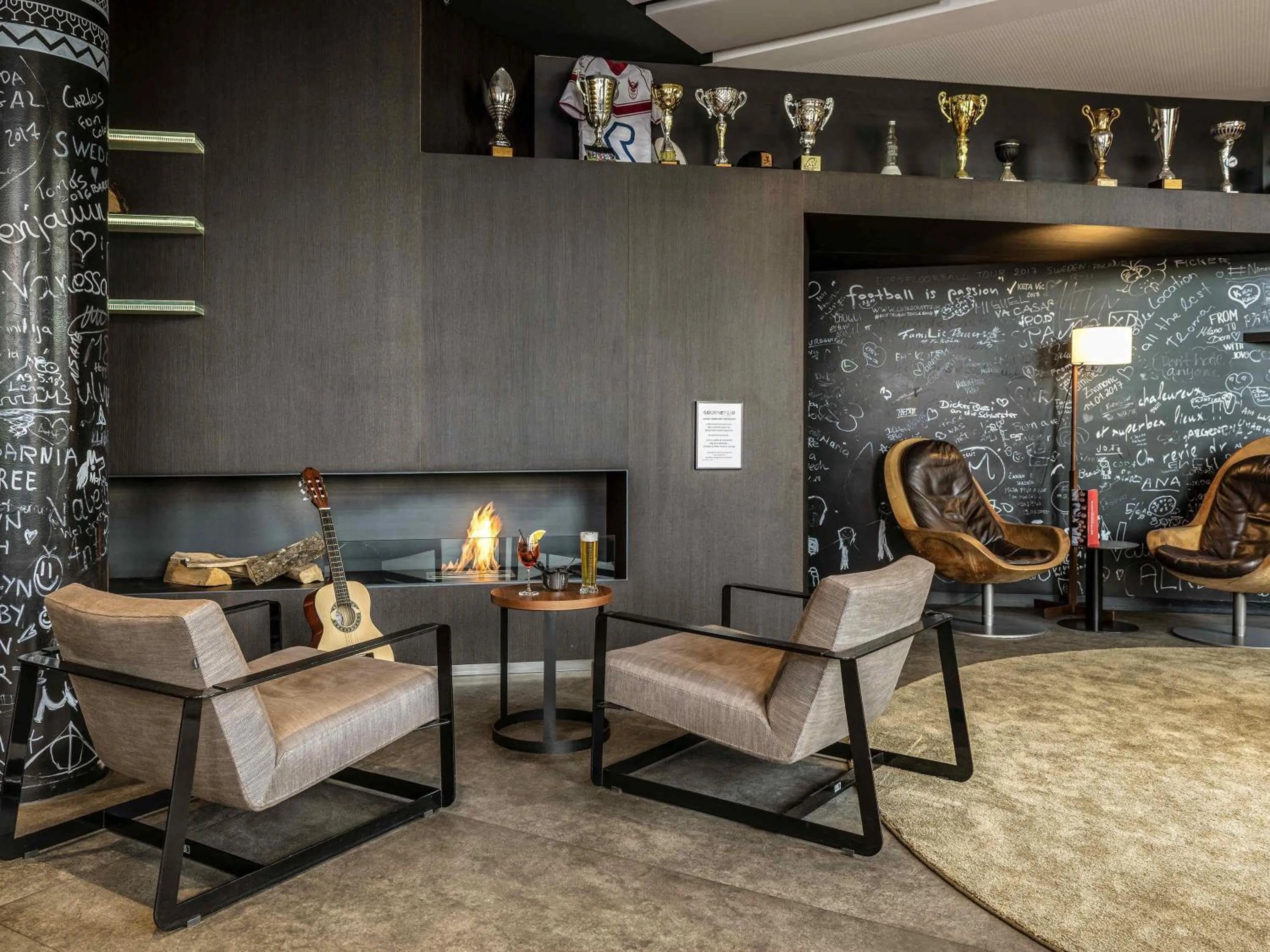 Lounge or bar in Novotel Bern Expo