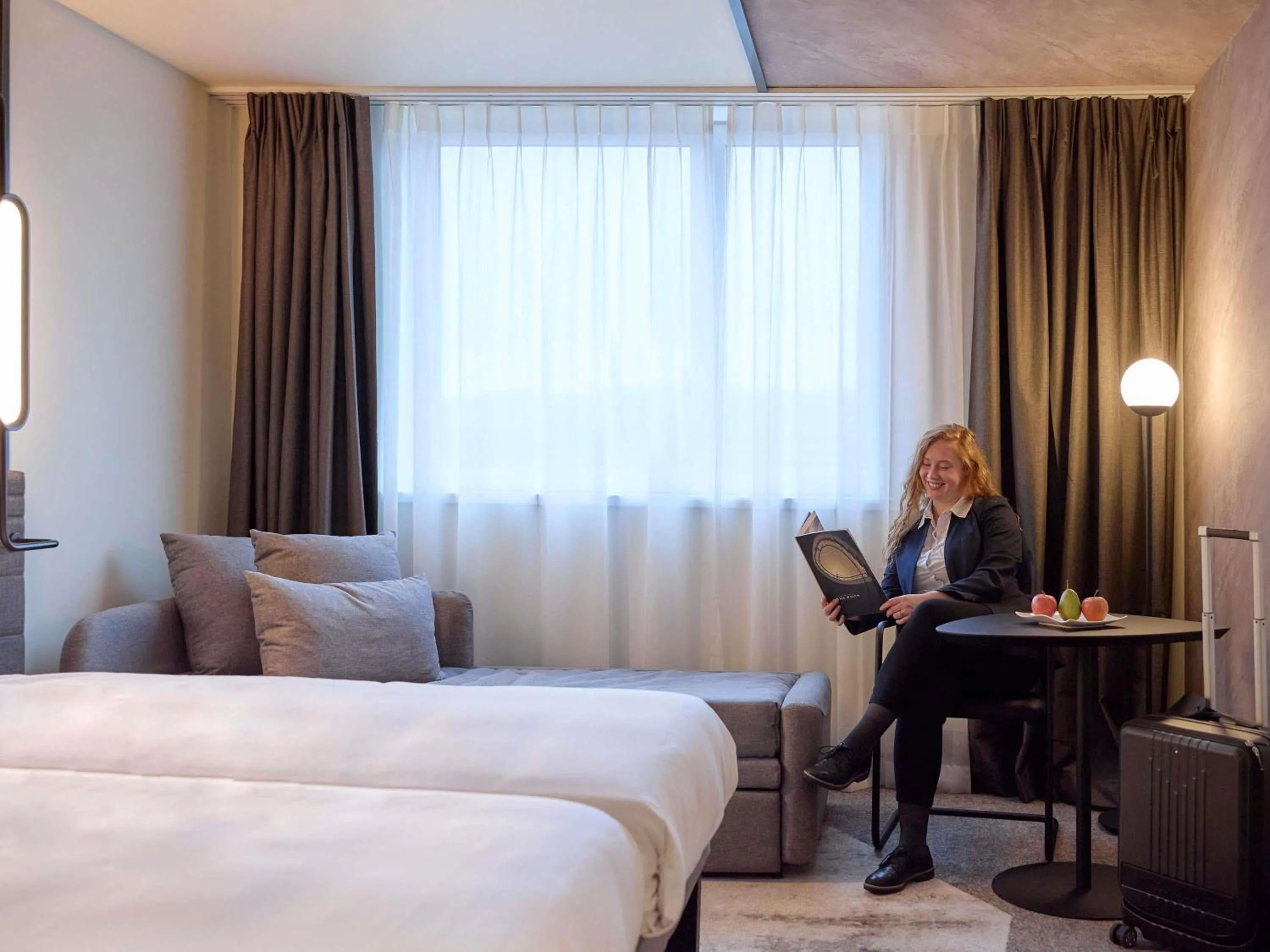 Bedroom, Bed in Novotel Bern Expo