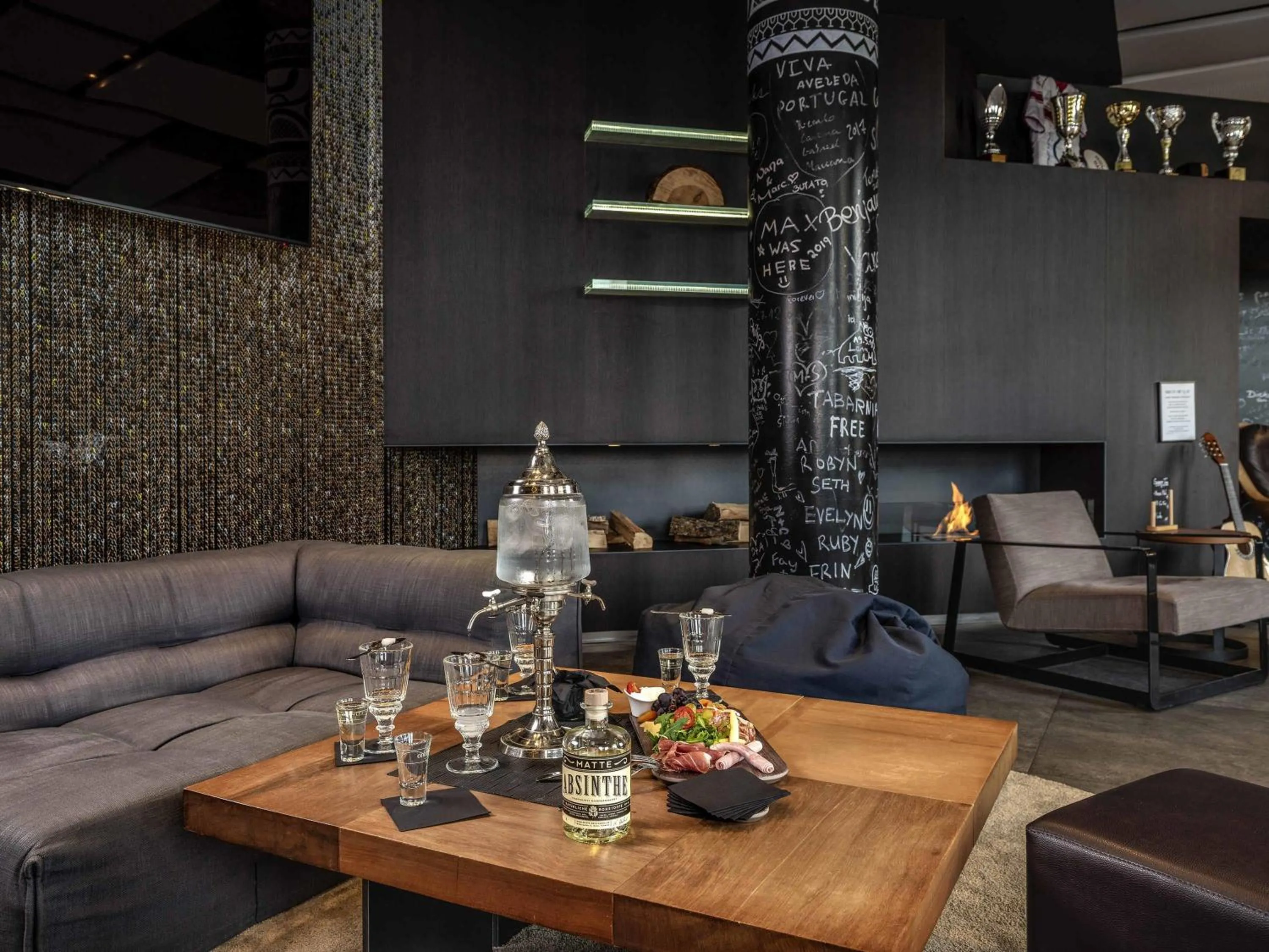 Lounge or bar in Novotel Bern Expo