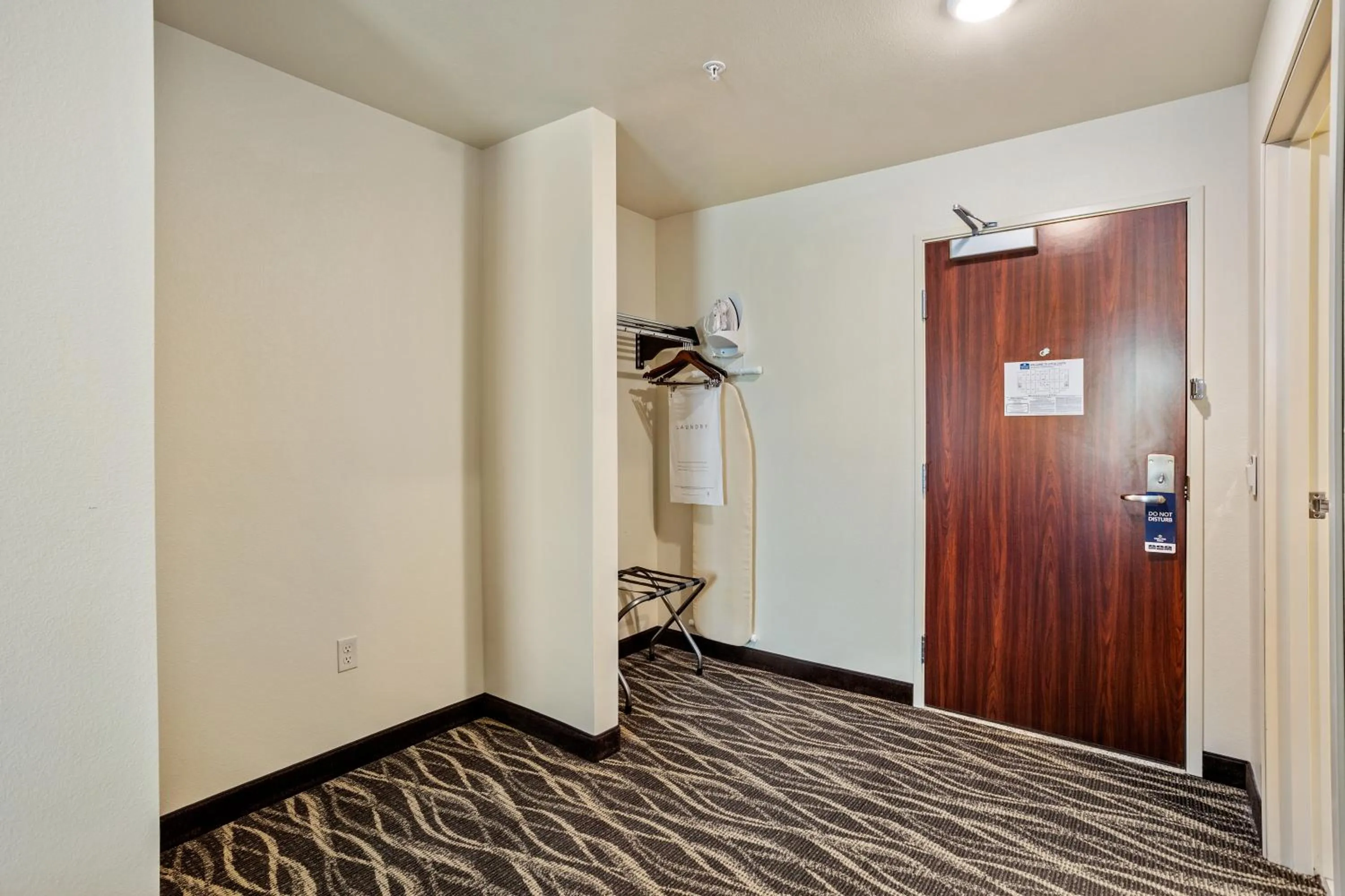 Bedroom in Cobblestone Hotel & Suites - Little Chute