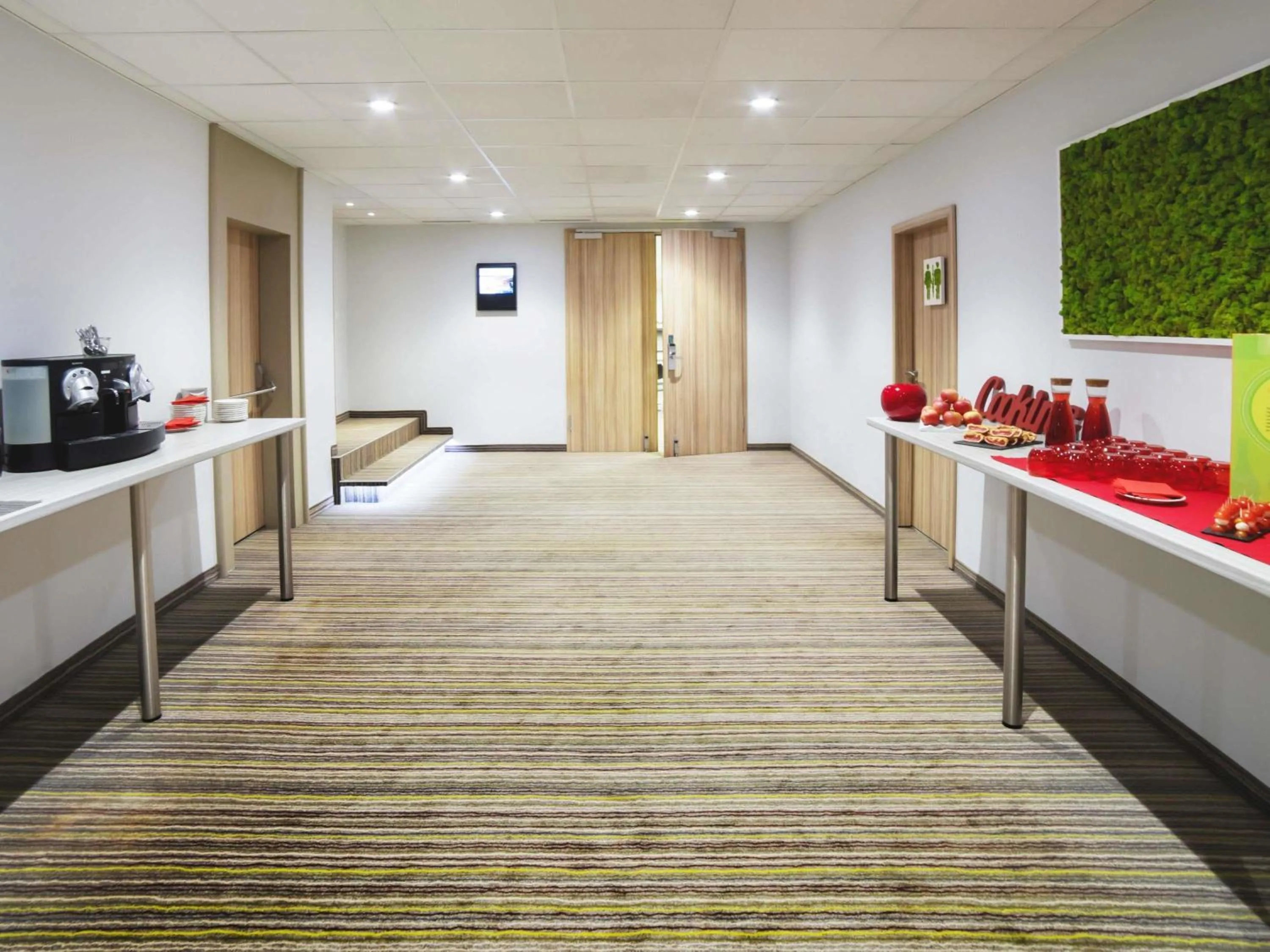 Meeting/conference room in Novotel Genève Centre