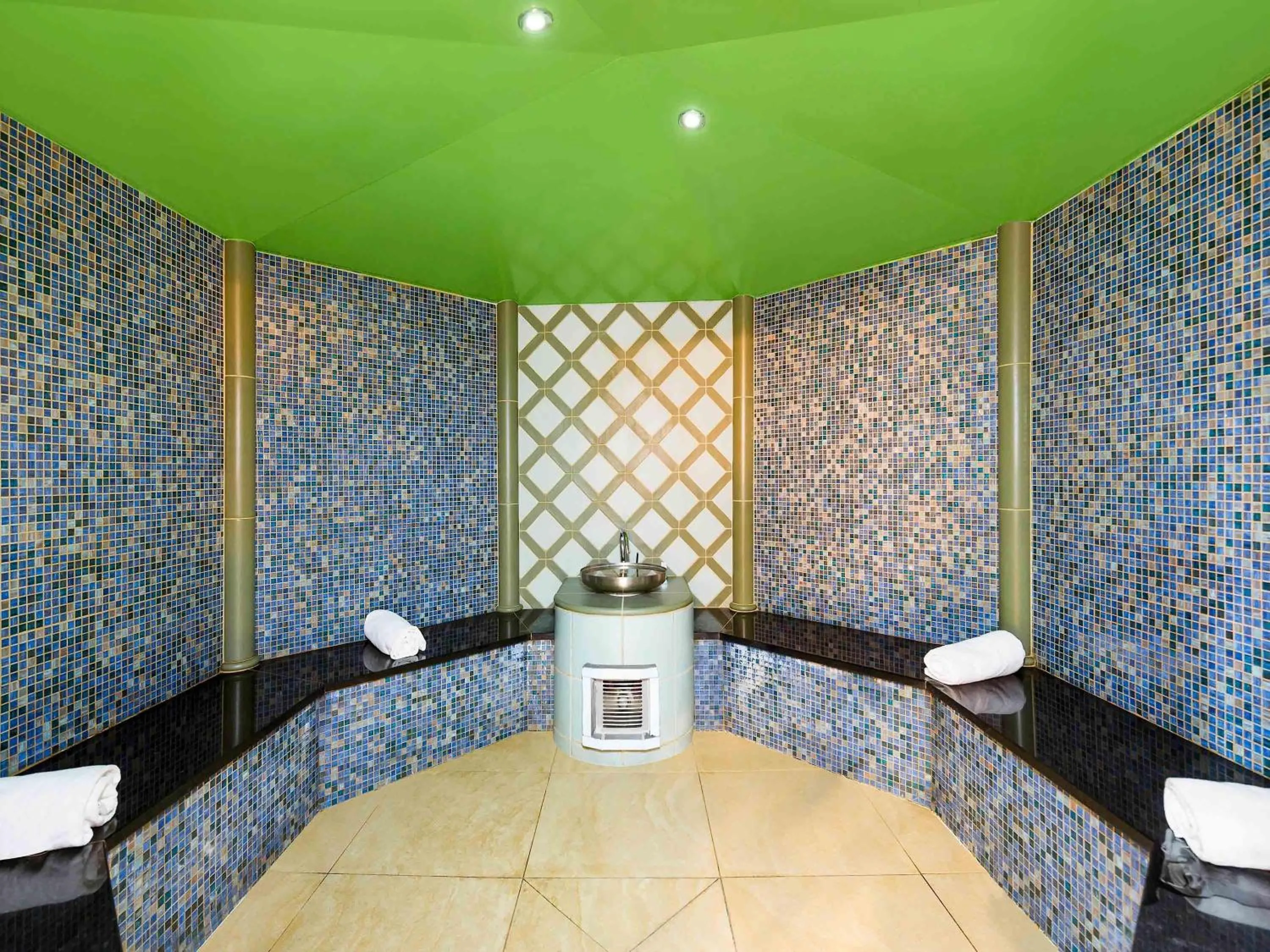 Spa and wellness centre/facilities in Novotel Genève Centre