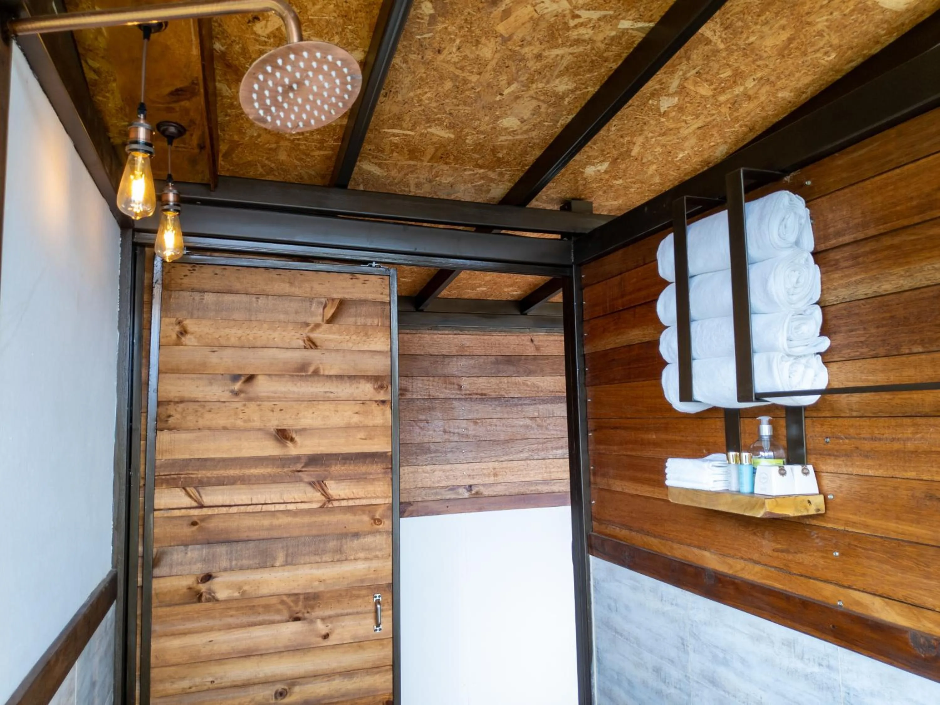Bathroom in Natubri Ecohotel