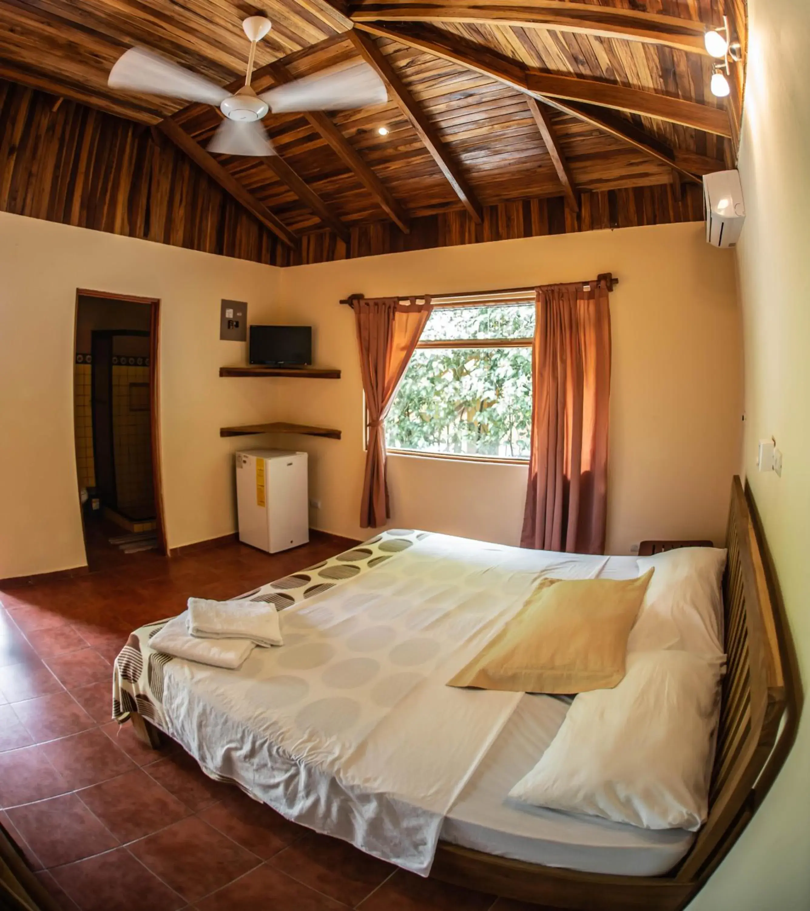 Standard King Room in Hotel Ritmo Tropical - Pool and Breakfast Standard King Room in Hotel Ritmo Tropical - Pool and Breakfast