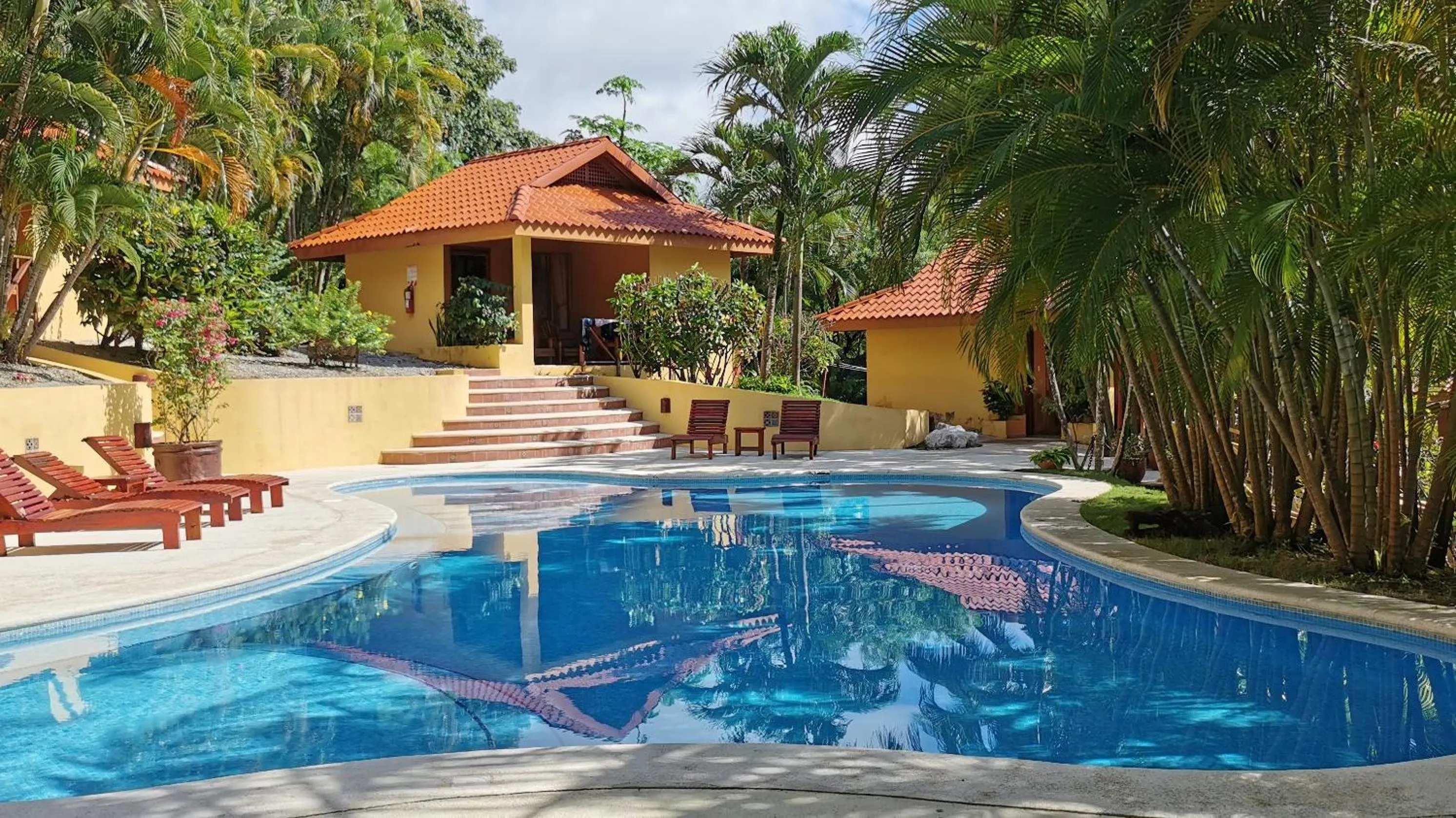 Property building in Hotel Ritmo Tropical - Pool and Breakfast