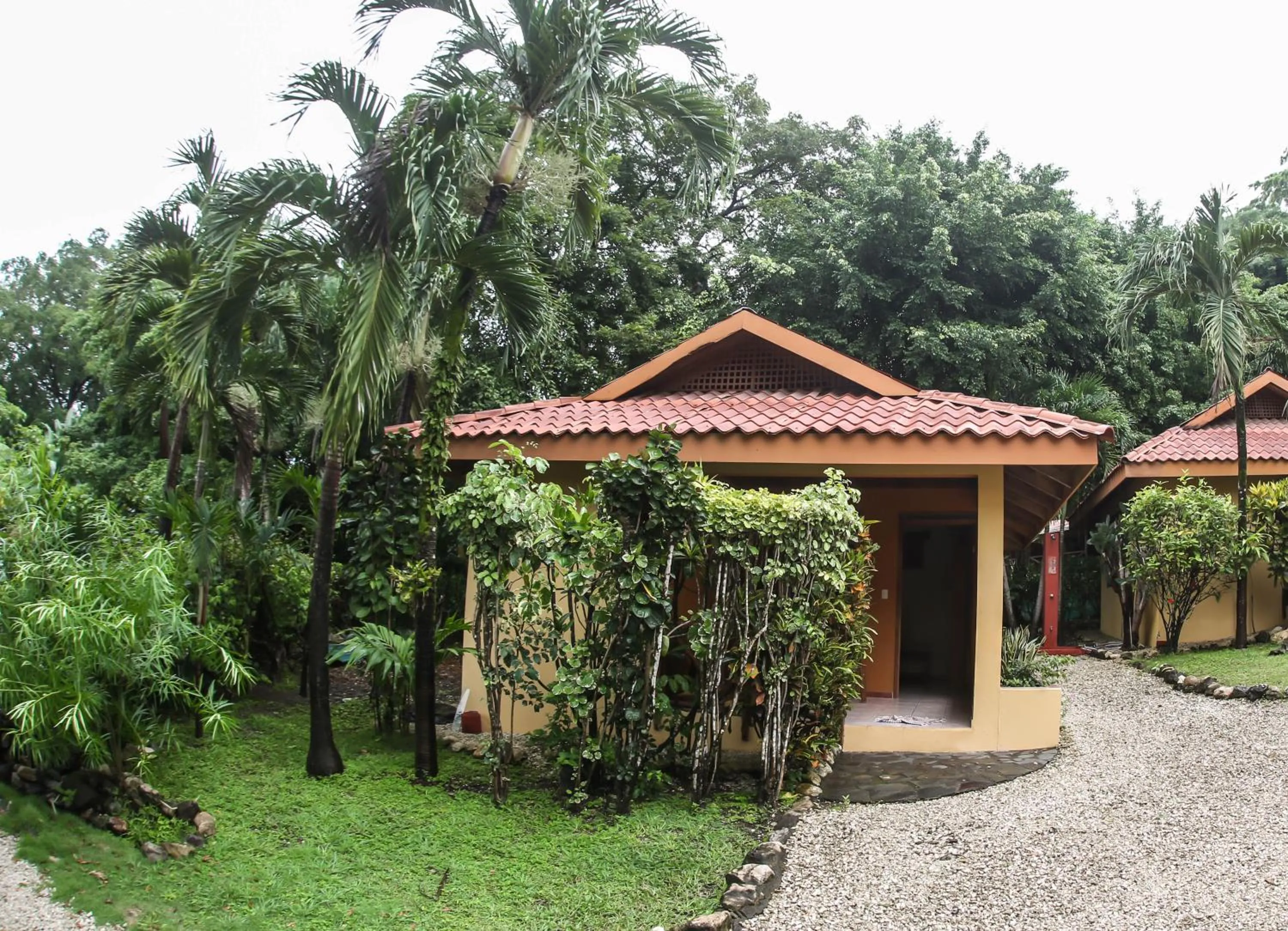 Property building in Hotel Ritmo Tropical - Pool and Breakfast