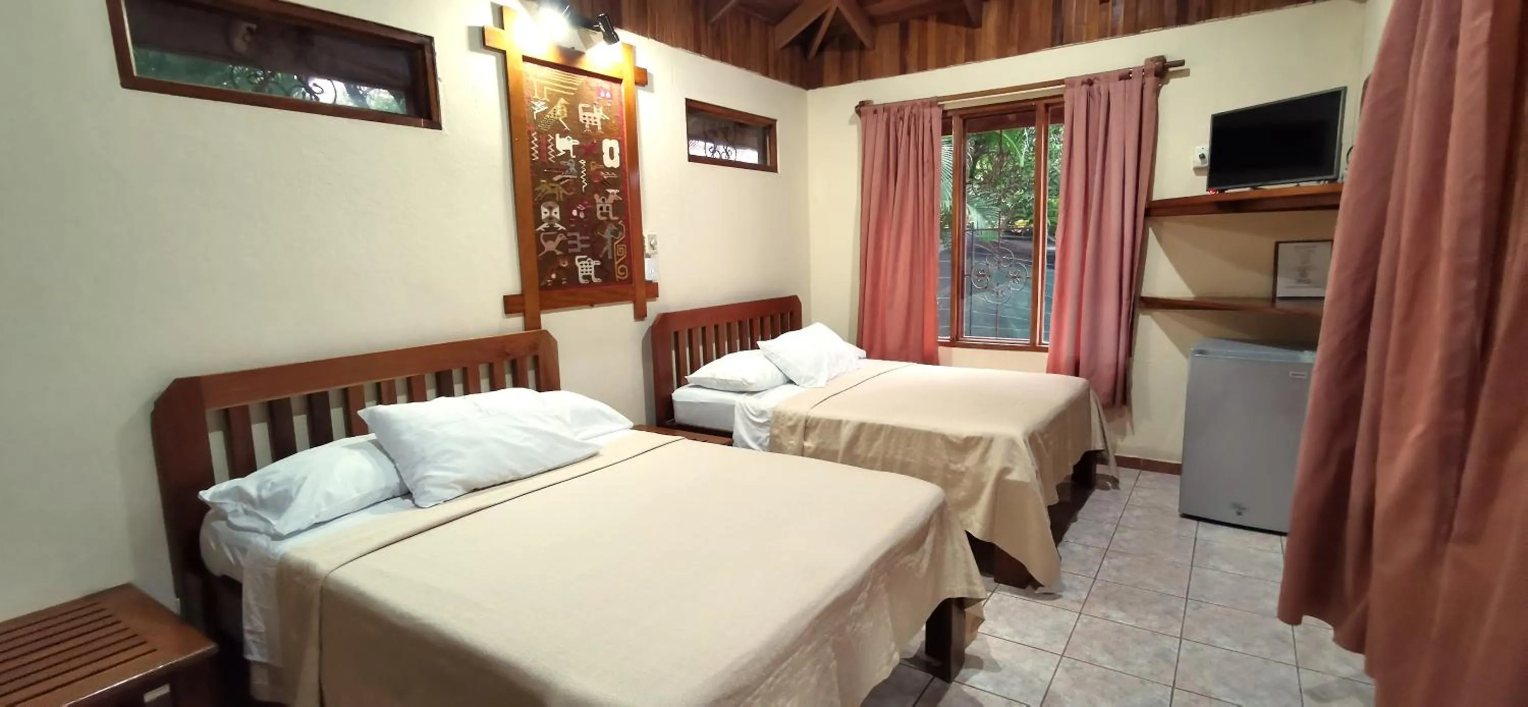 Bed in Hotel Ritmo Tropical - Pool and Breakfast