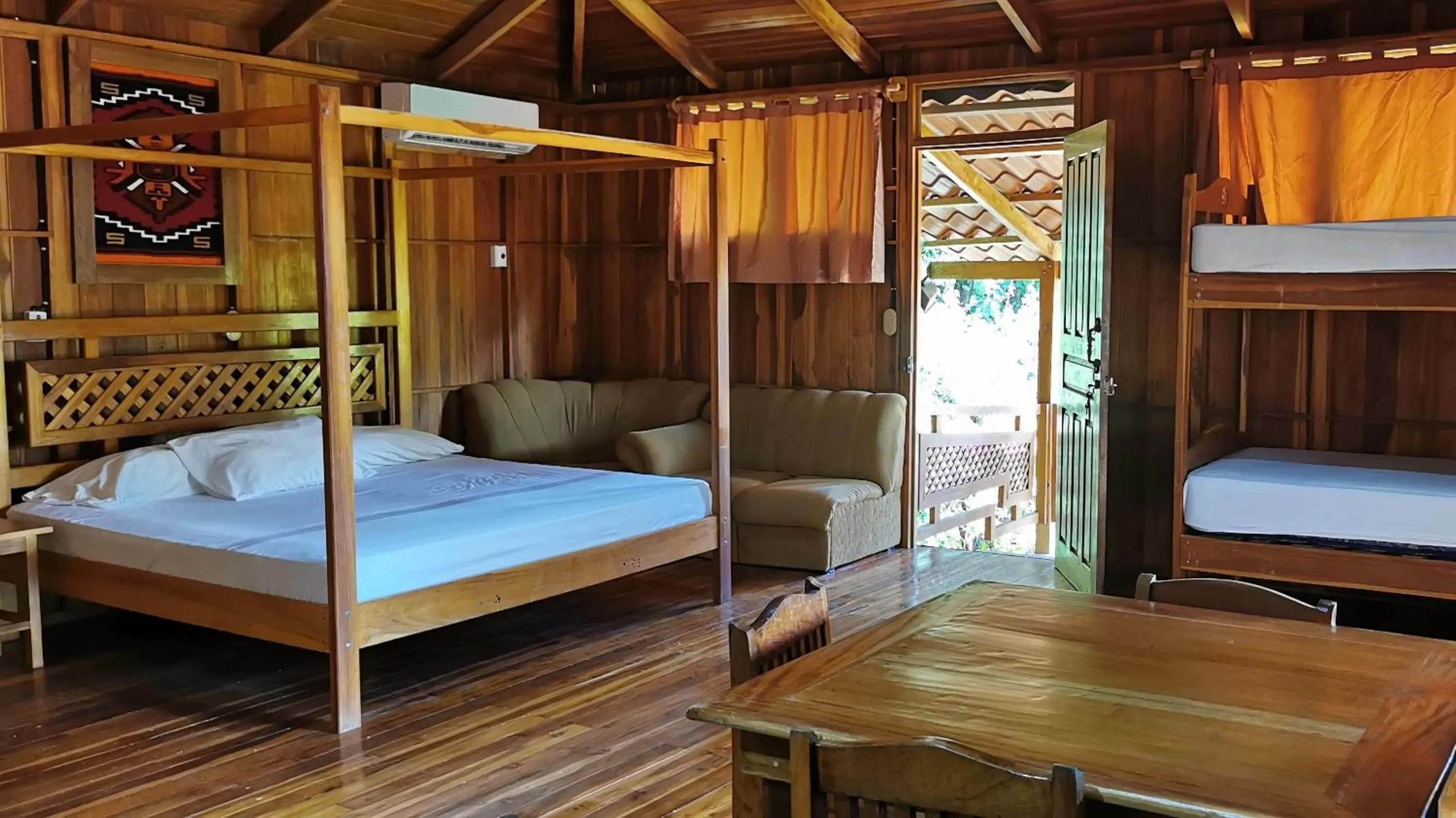 bunk bed, Bed in Hotel Ritmo Tropical - Pool and Breakfast
