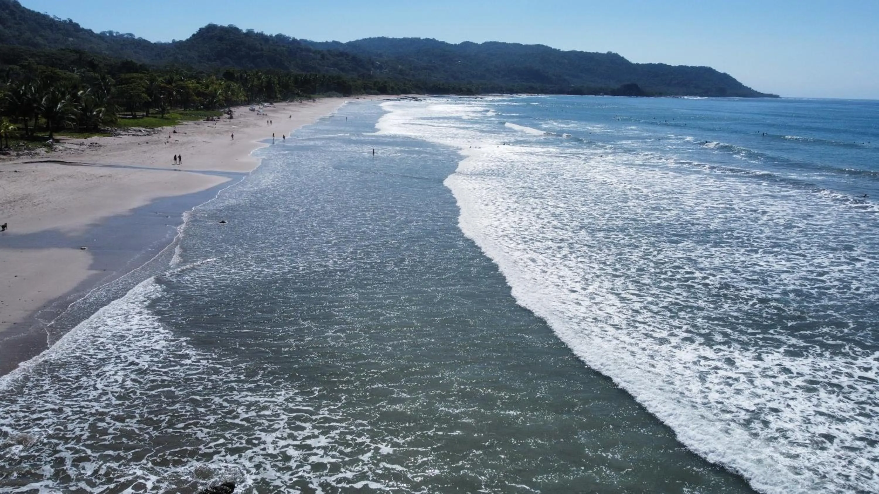 Day in Hotel Ritmo Tropical - Pool and Breakfast