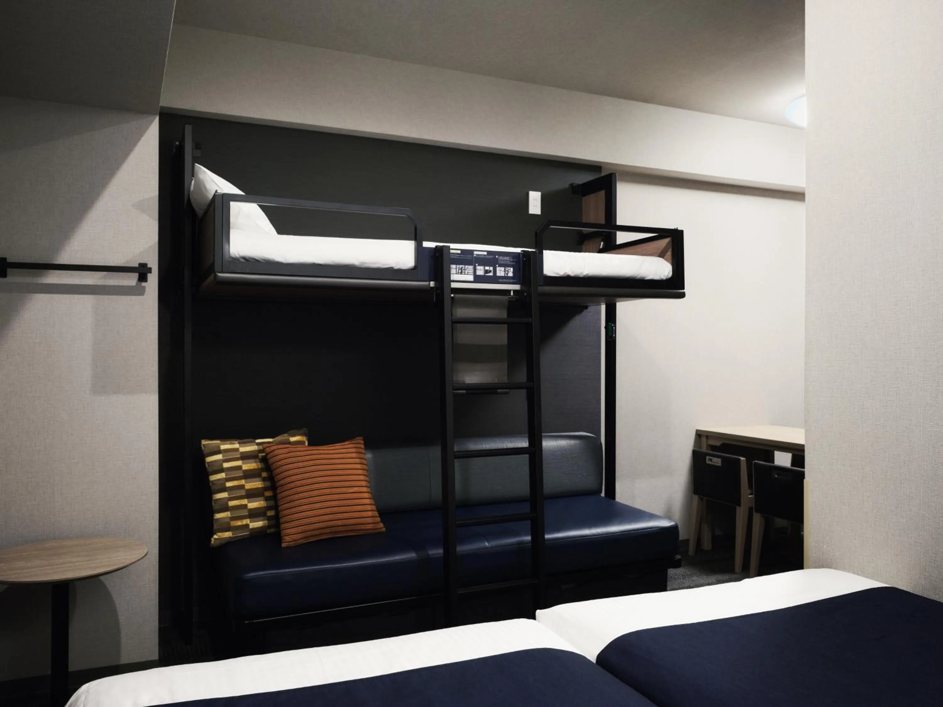 Bed in MONday Apart Asakusabashi Akihabara