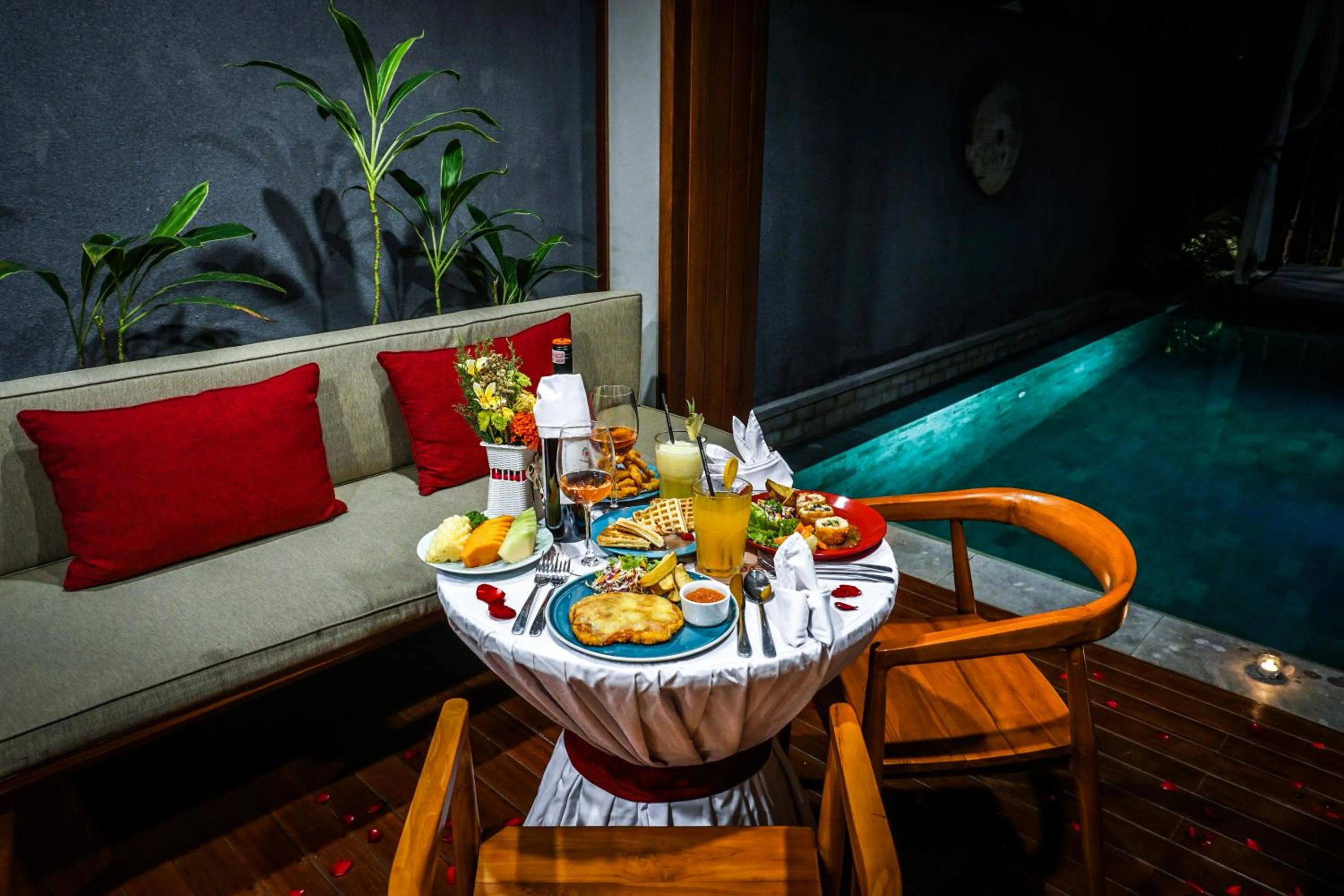 Dinner in Sampatti Villas