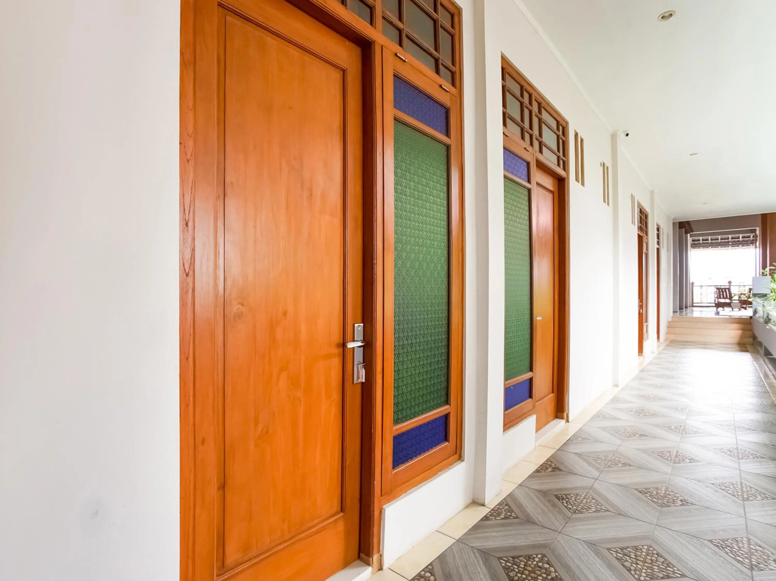 Area and facilities in Urbanview Hotel Blok O International by RedDoorz