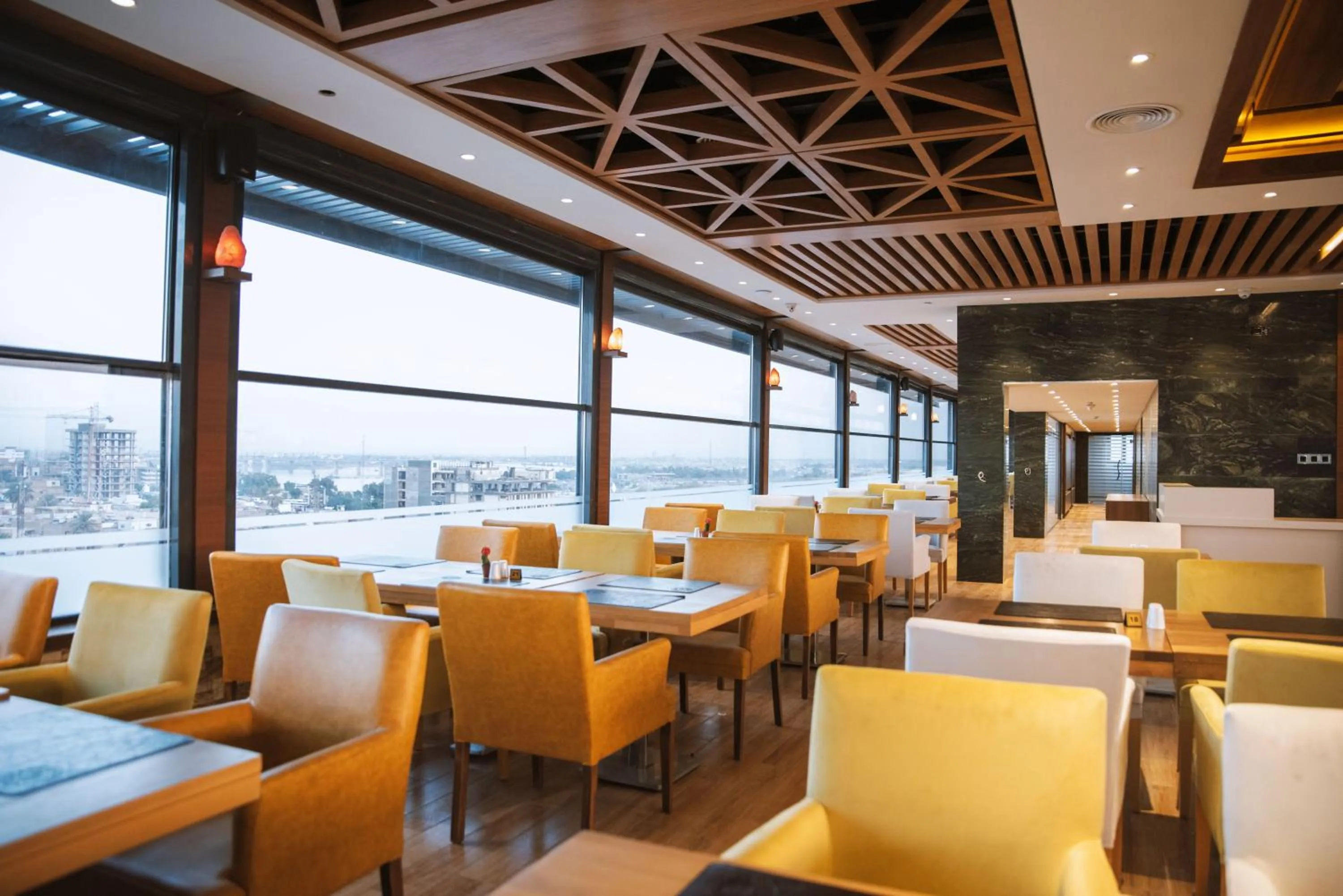 Restaurant/places to eat in Bilitom Hotel