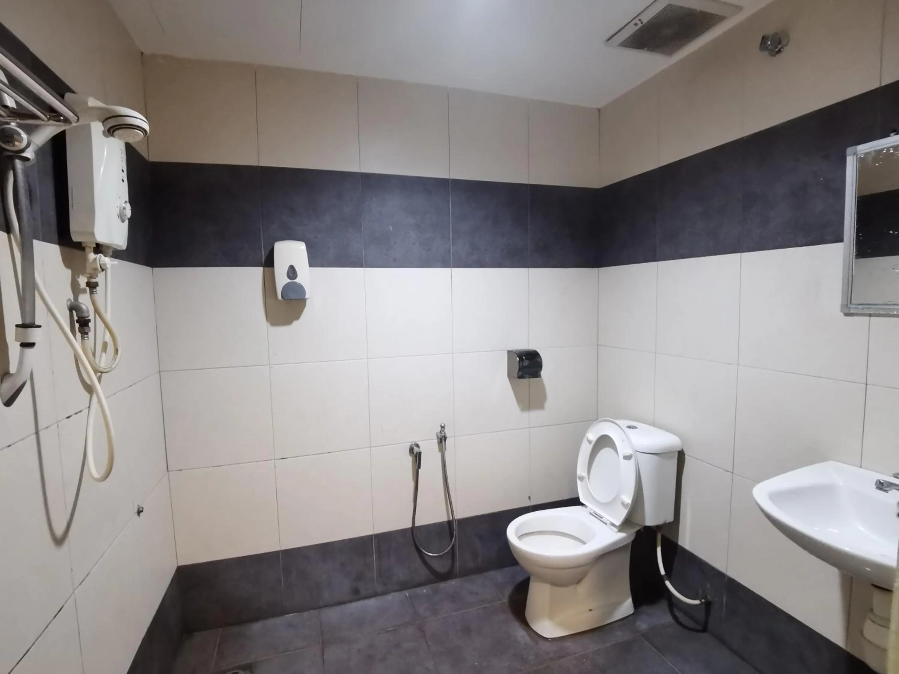 GS BERA HOTEL SDN BHD