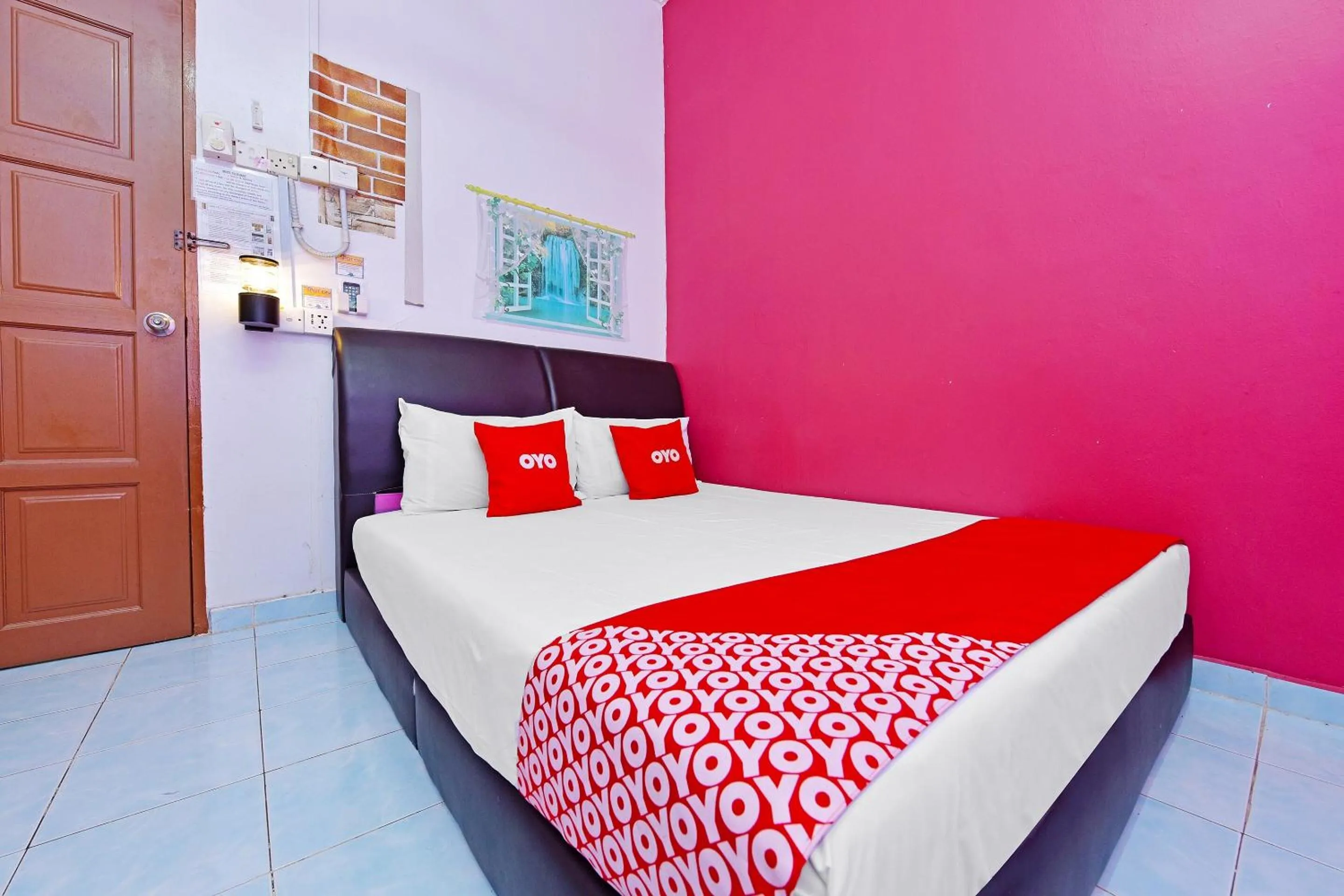 Bedroom, Bed in Hotel O Bidara Guest House