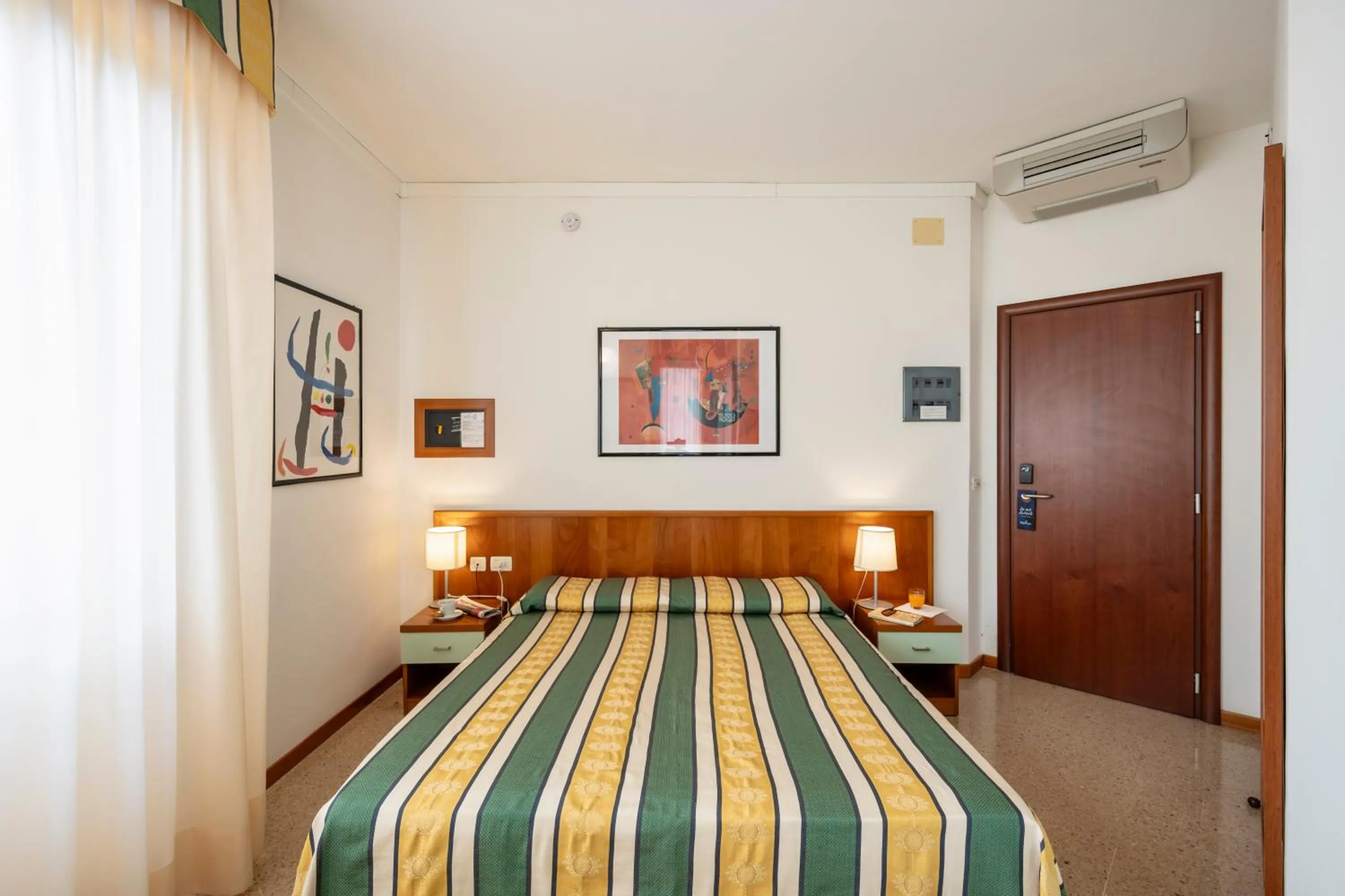 Photo of the whole room, Bed in Hotel Luna