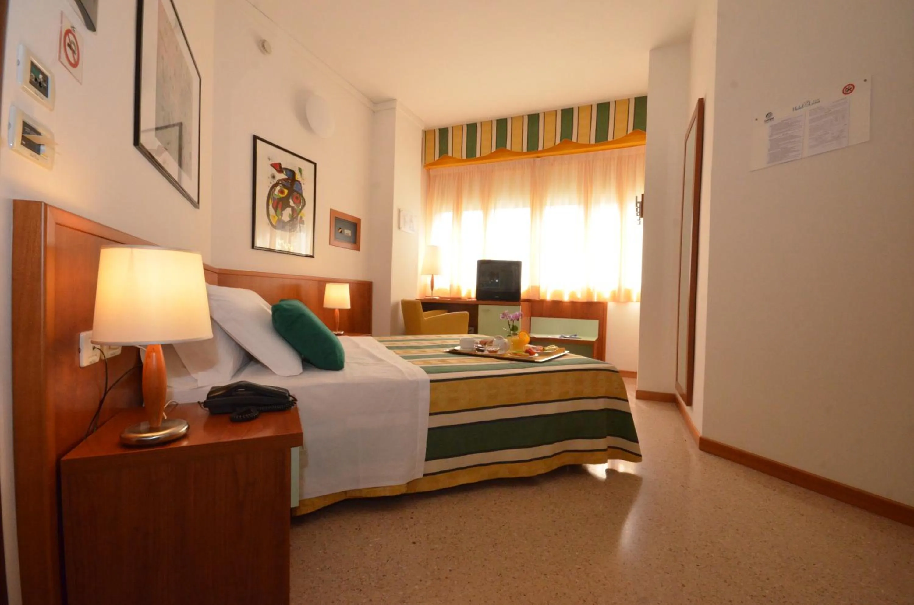 Bedroom, Bed in Hotel Luna