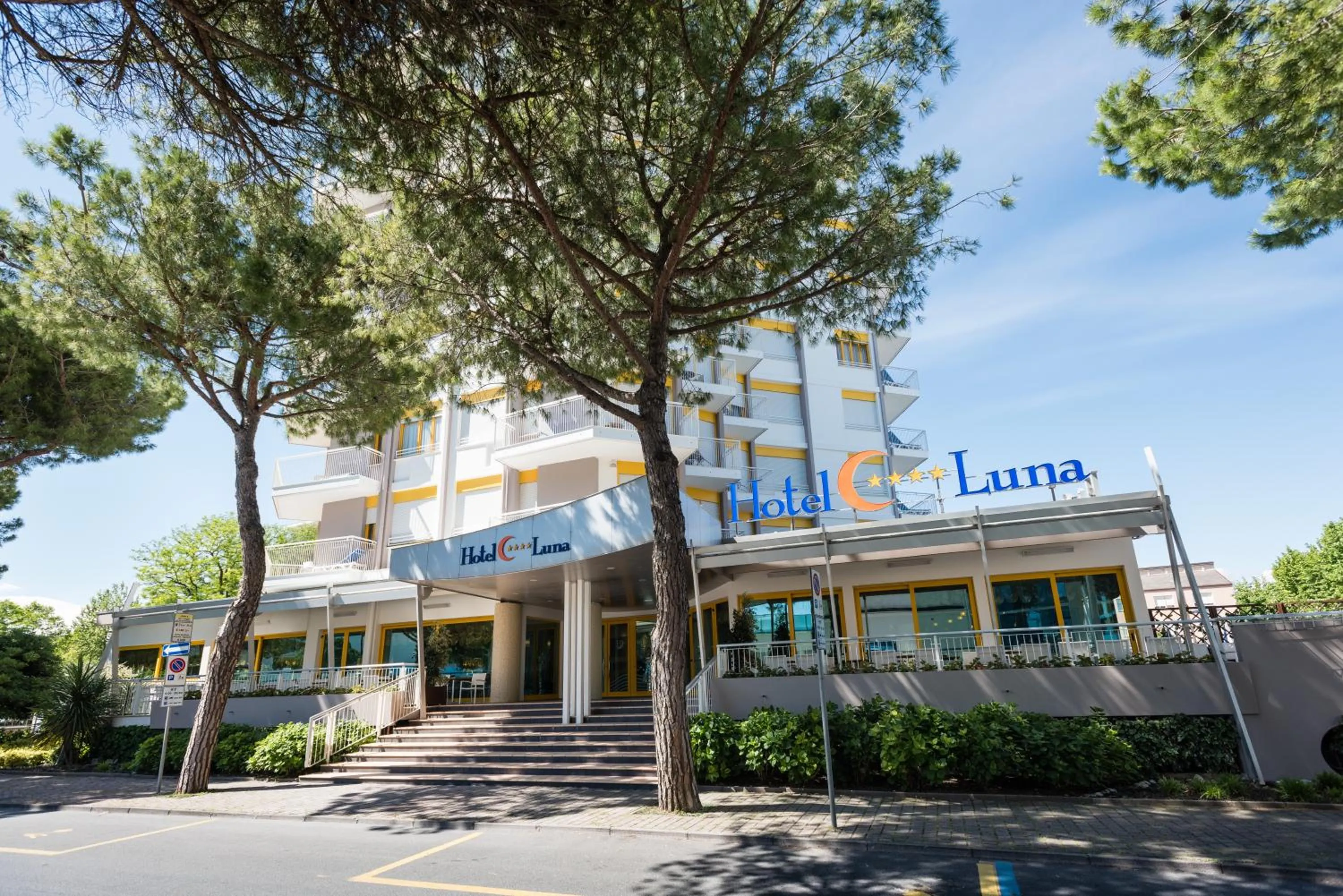 Property building in Hotel Luna