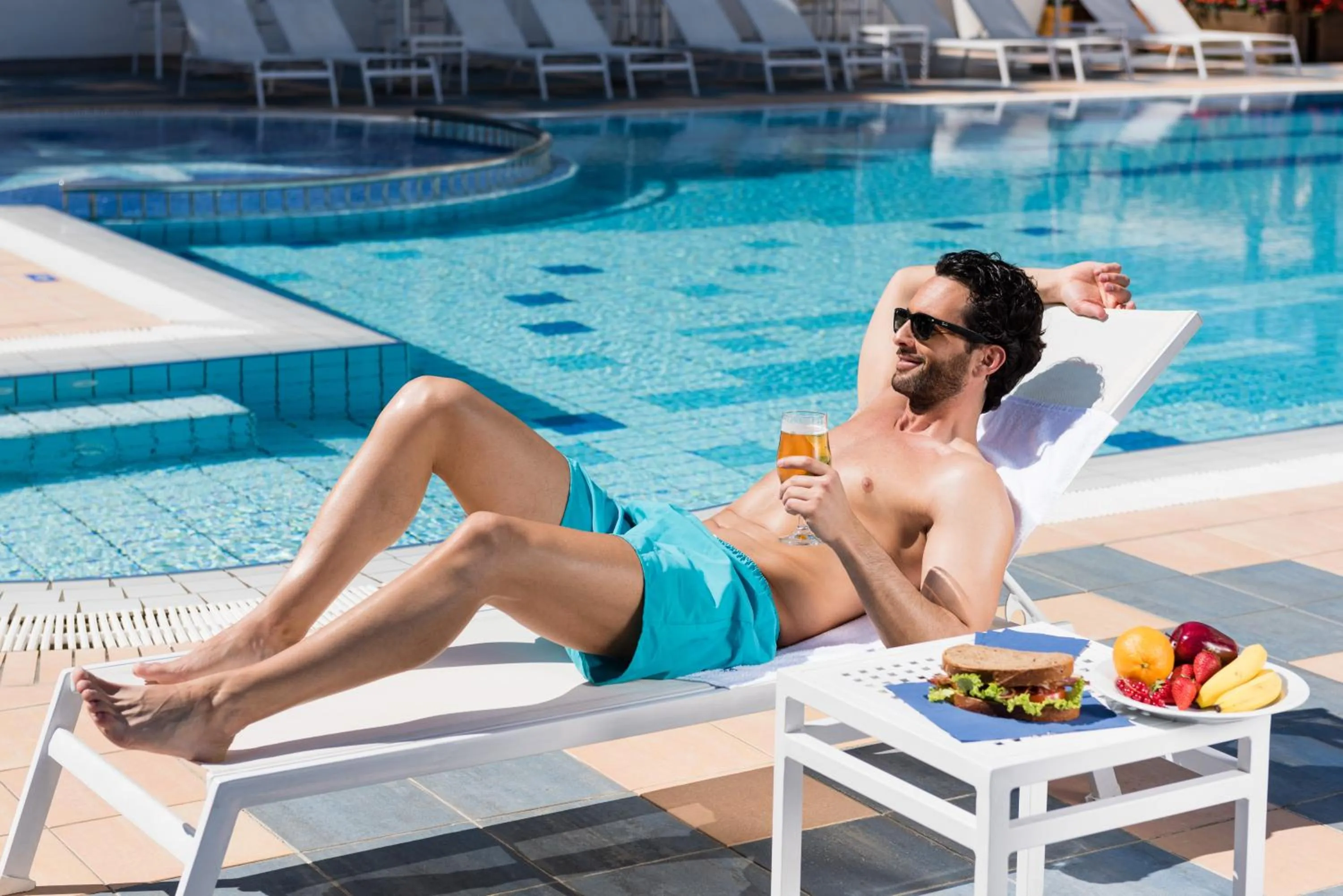 People in Hotel Luna