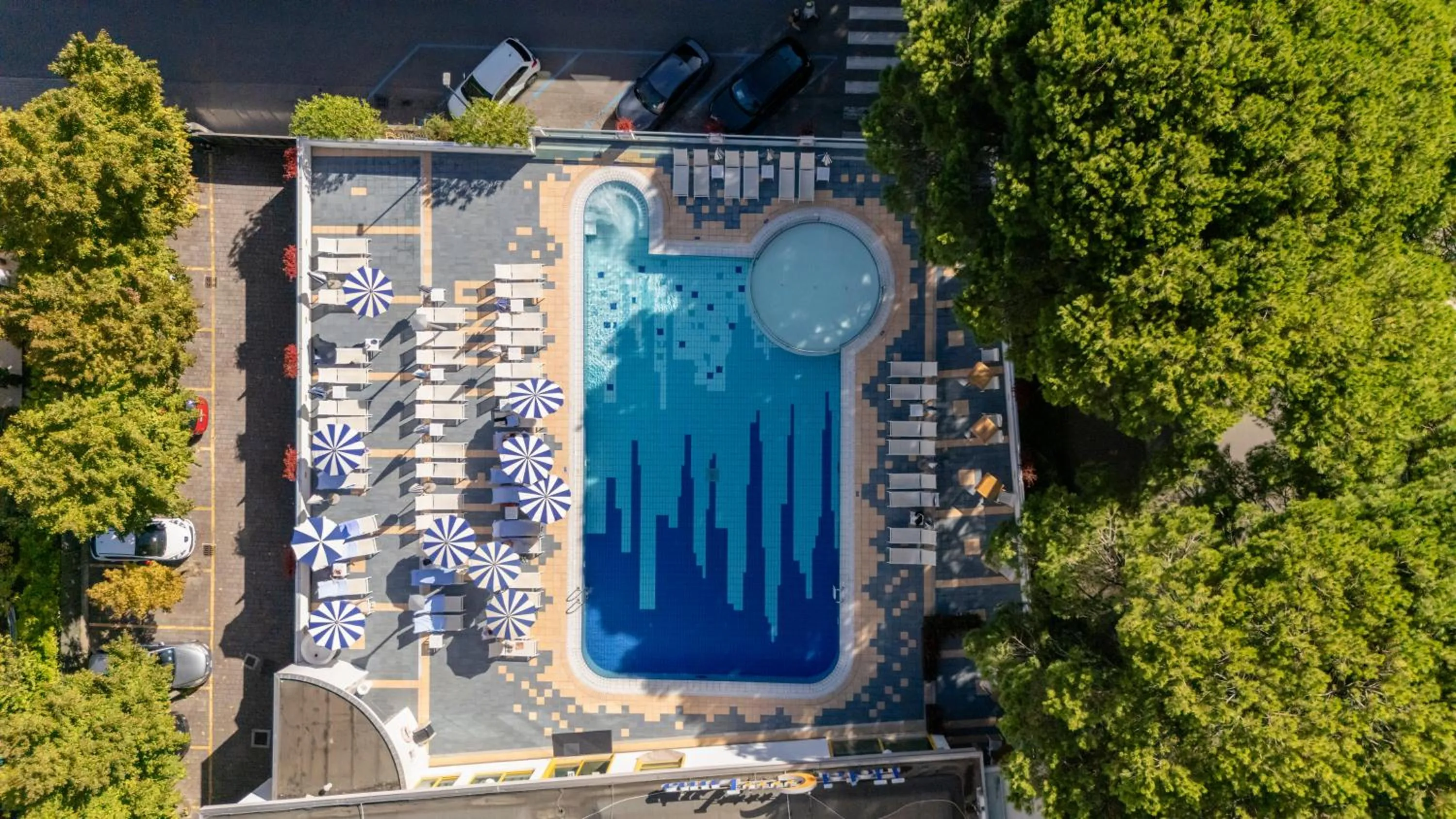 Swimming pool in Hotel Luna