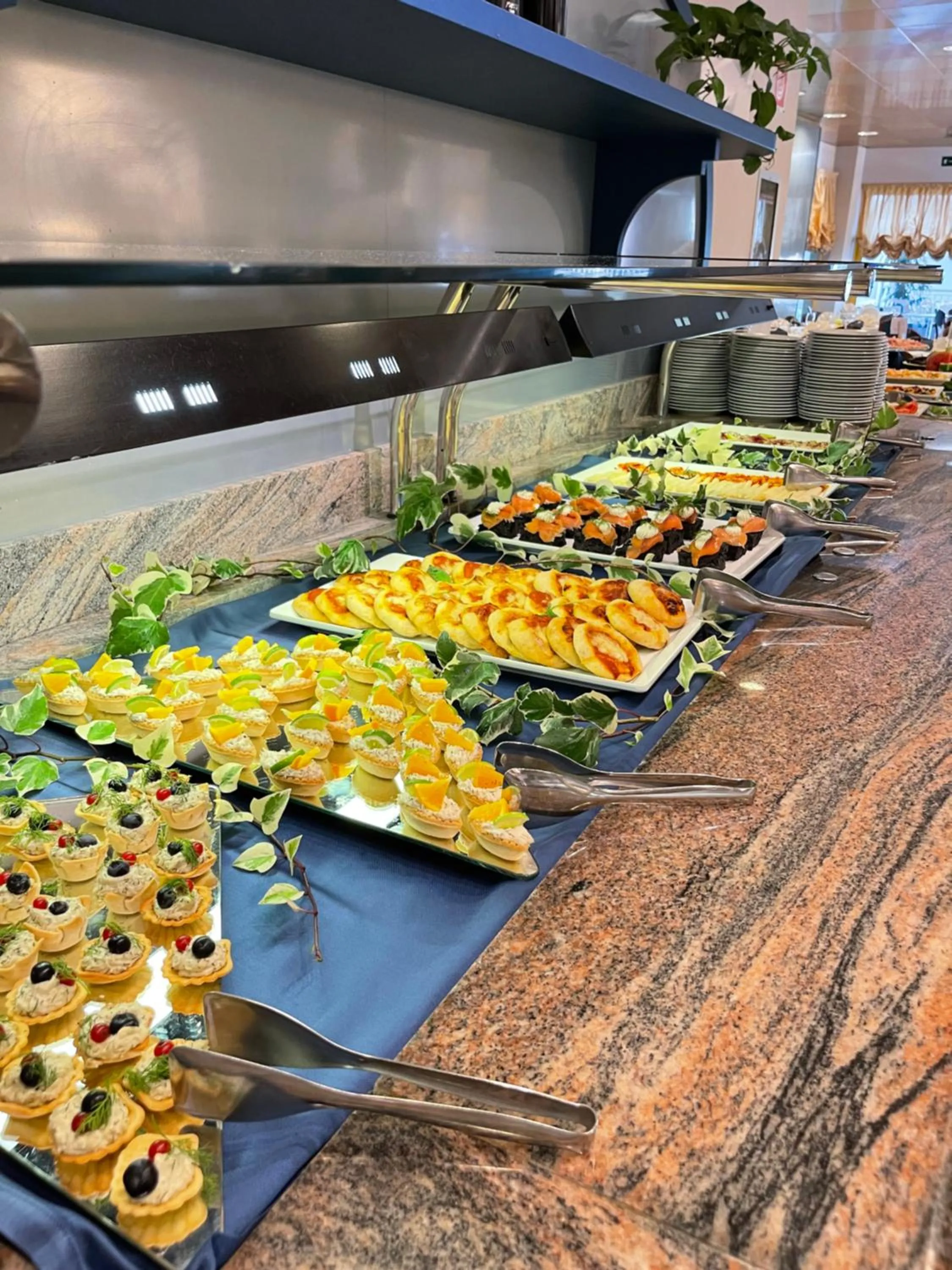 Food and drinks in Hotel Luna