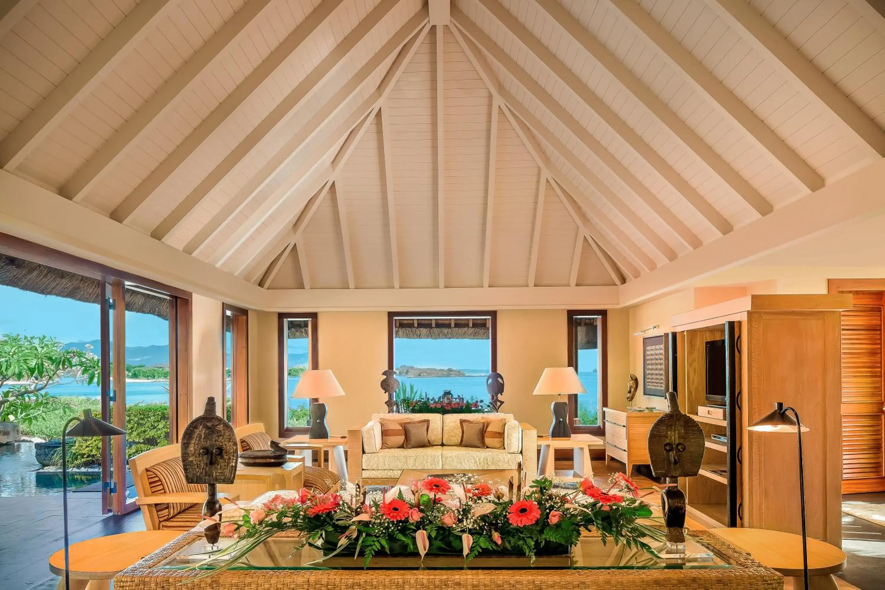 Presidential Ocean View Villa with Private Pool in The Oberoi Beach Resort, Mauritius Presidential Ocean View Villa with Private Pool in The Oberoi Beach Resort, Mauritius