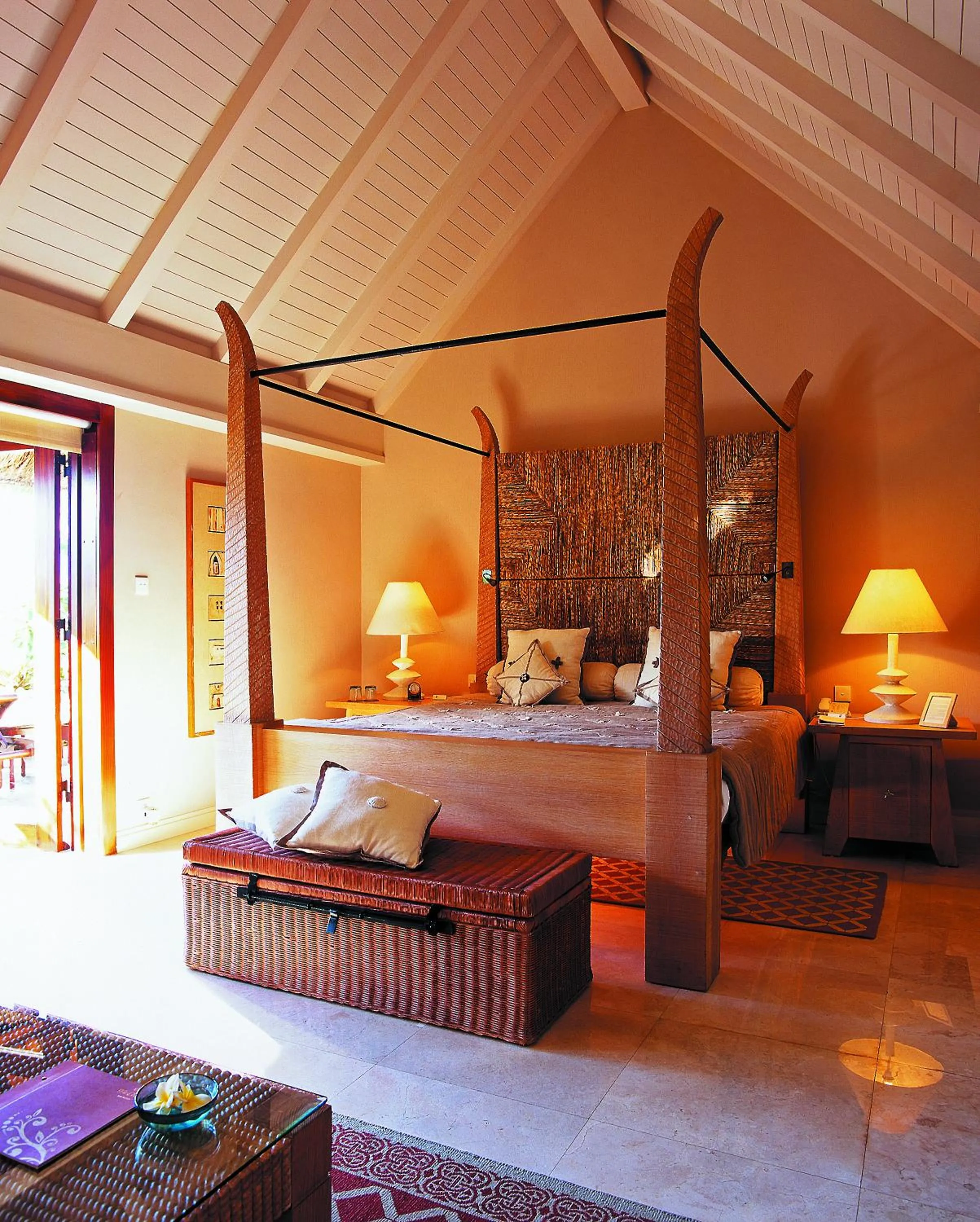 Photo of the whole room, Bed in The Oberoi Beach Resort, Mauritius