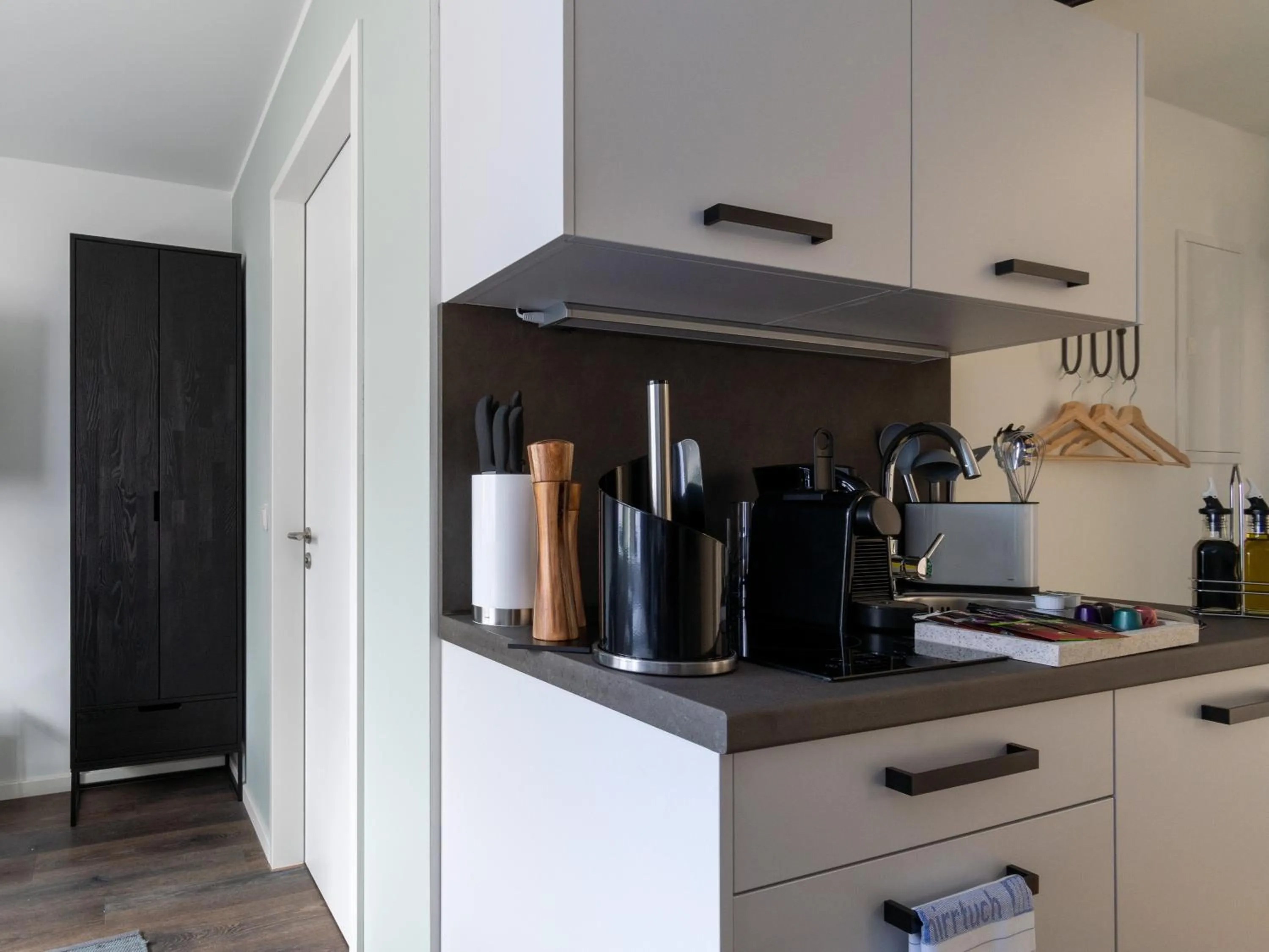 Kitchen or kitchenette in Limehome München