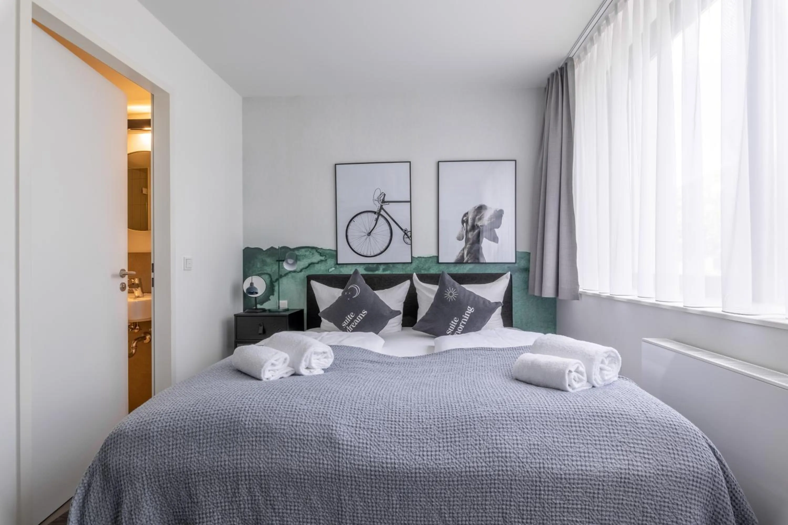 Bed in Limehome München