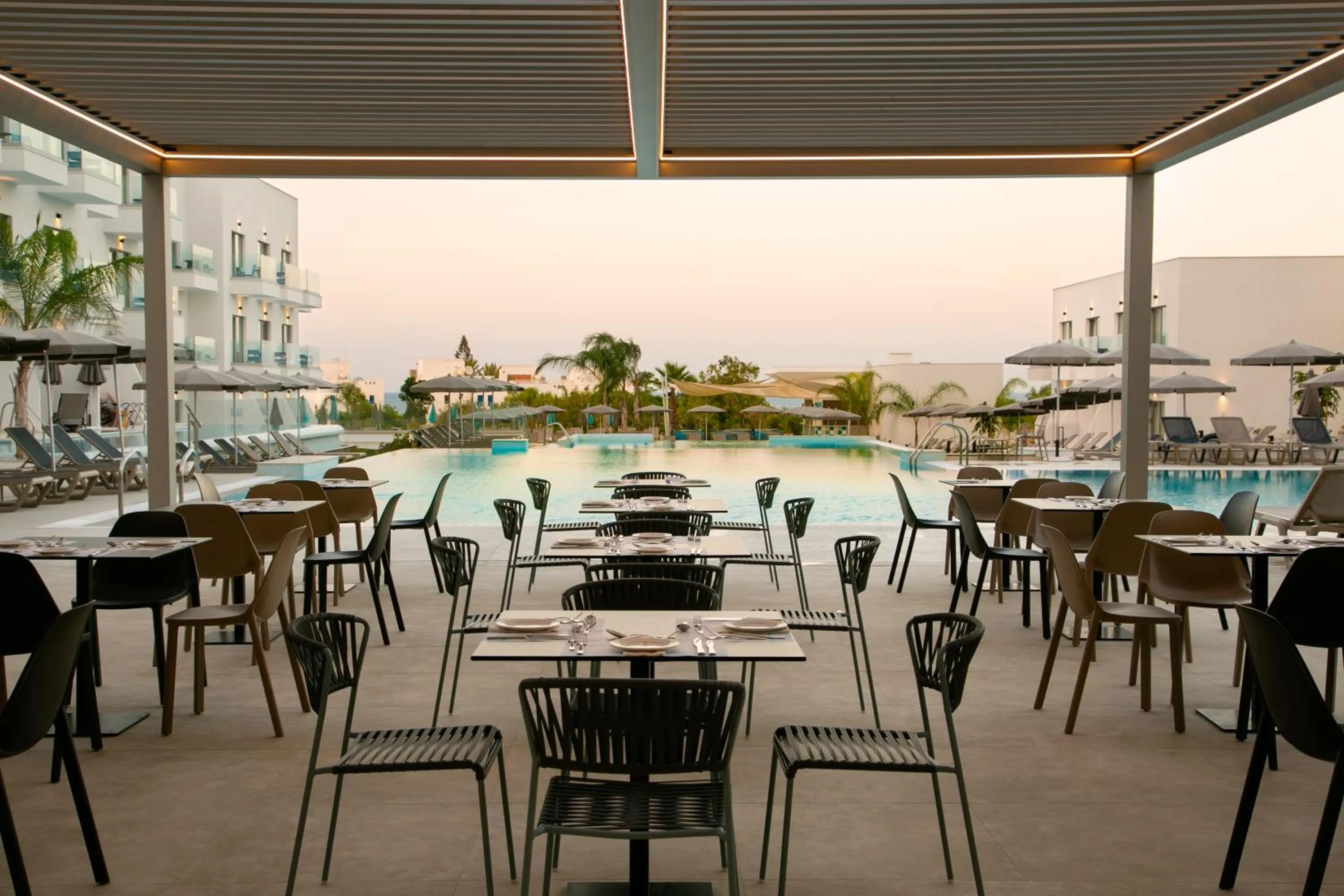 Restaurant/places to eat in Atlantica Aqua Blue