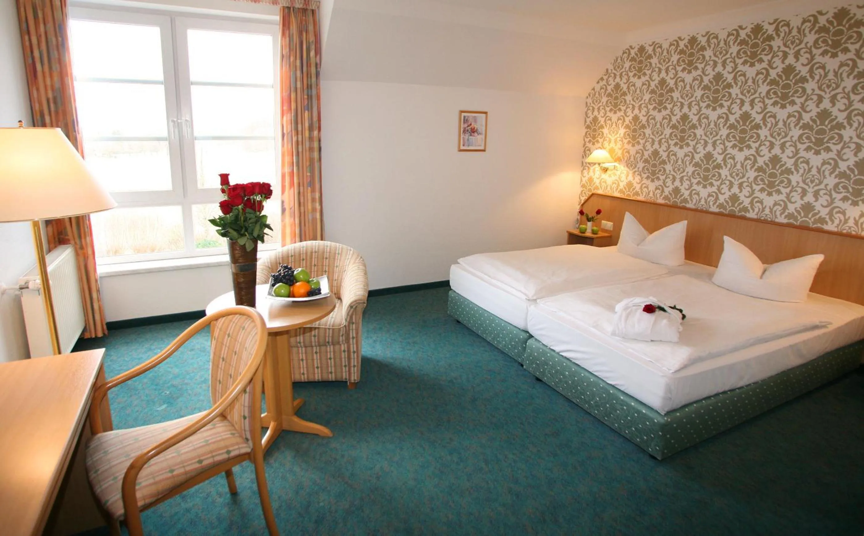 Bed in Hotel Marschall Duroc